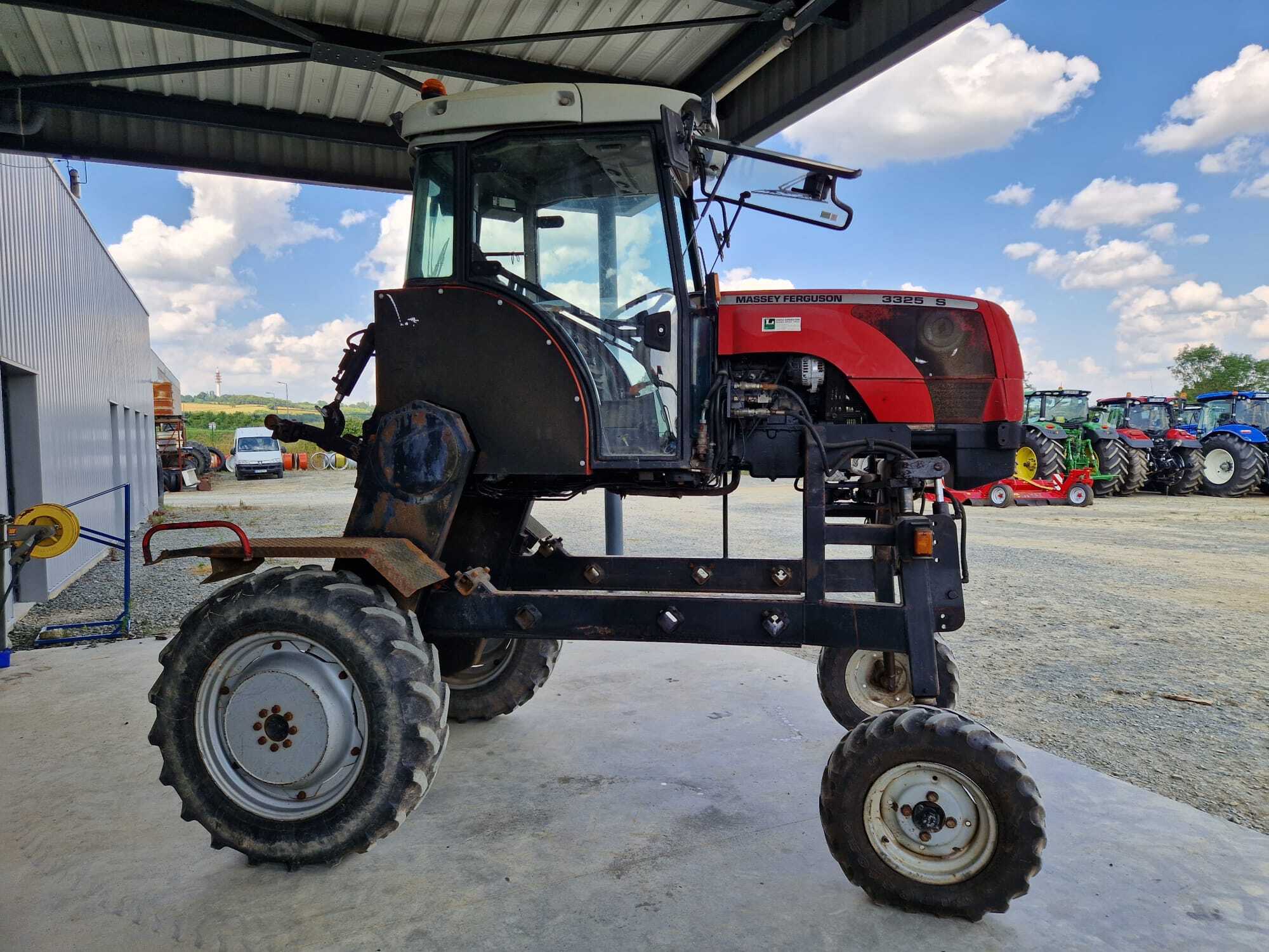 MASSEY FERGUSON 3325S