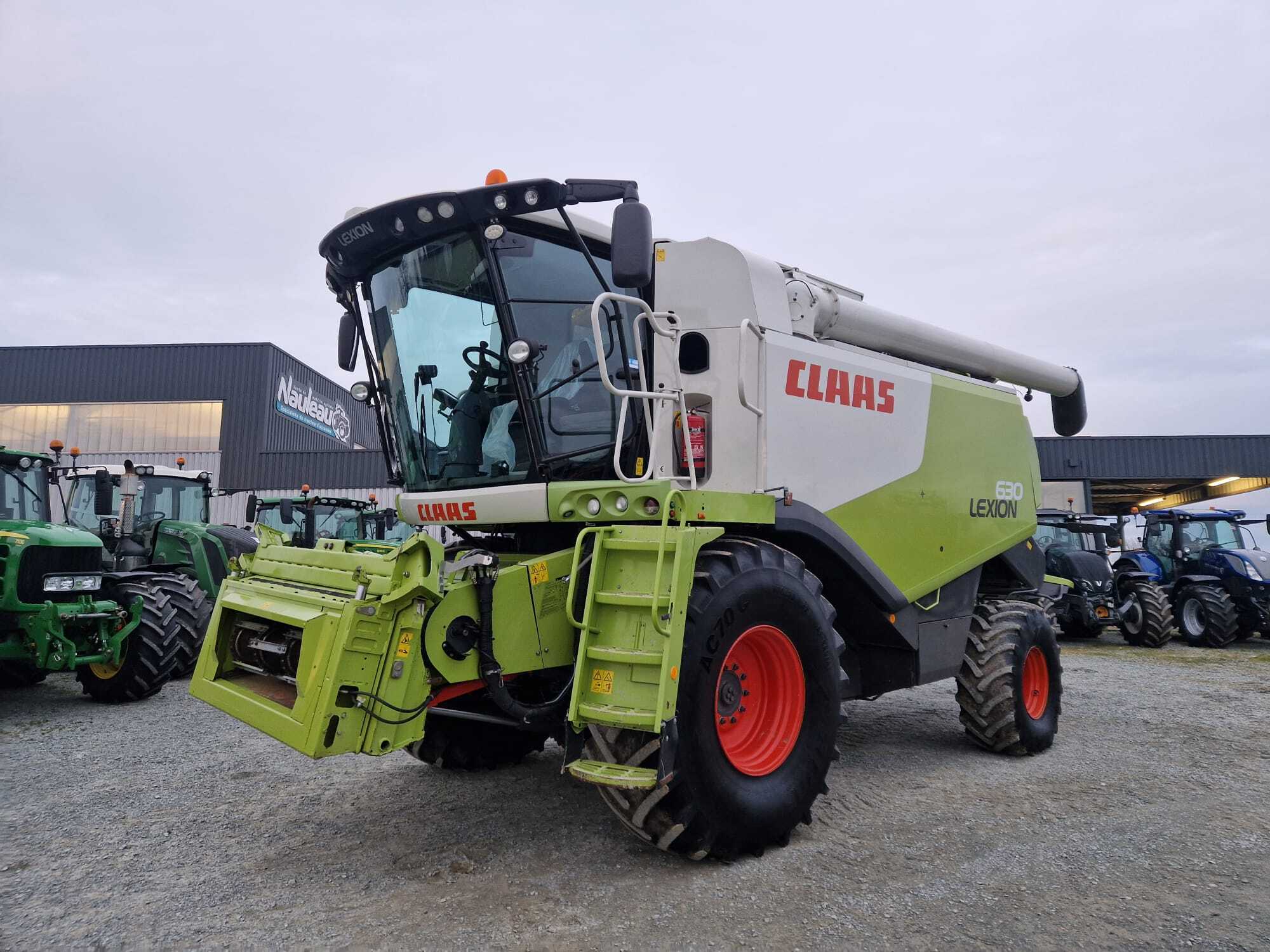 CLAAS LEXION 630 MONTANA