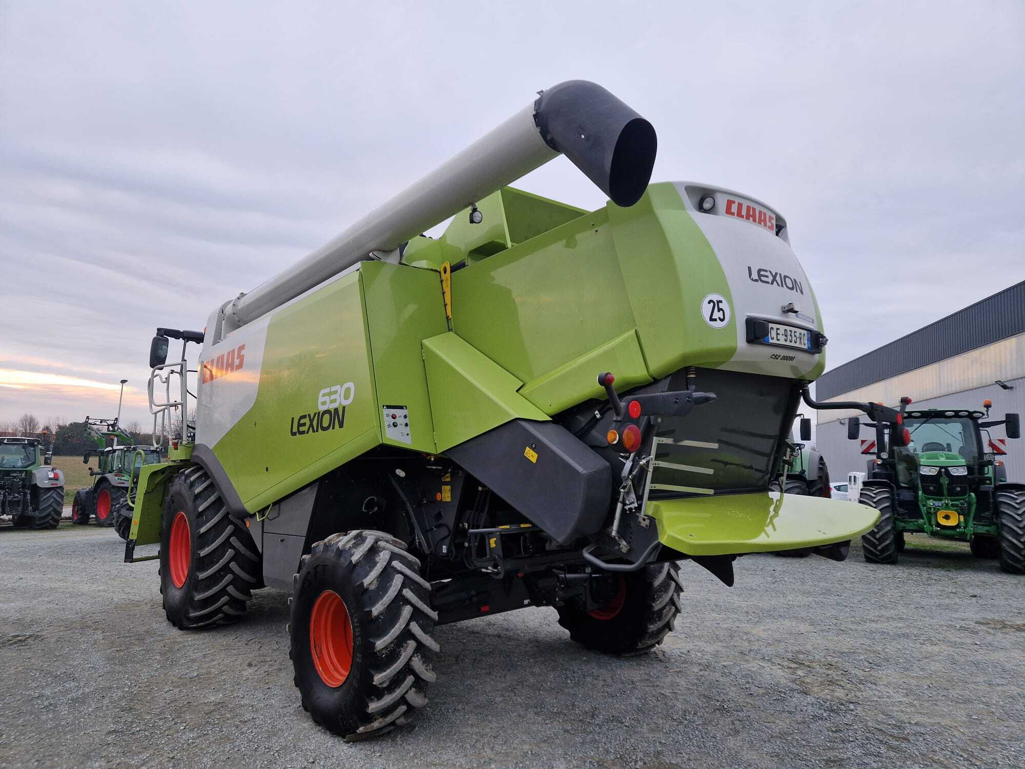 CLAAS LEXION 630 MONTANA