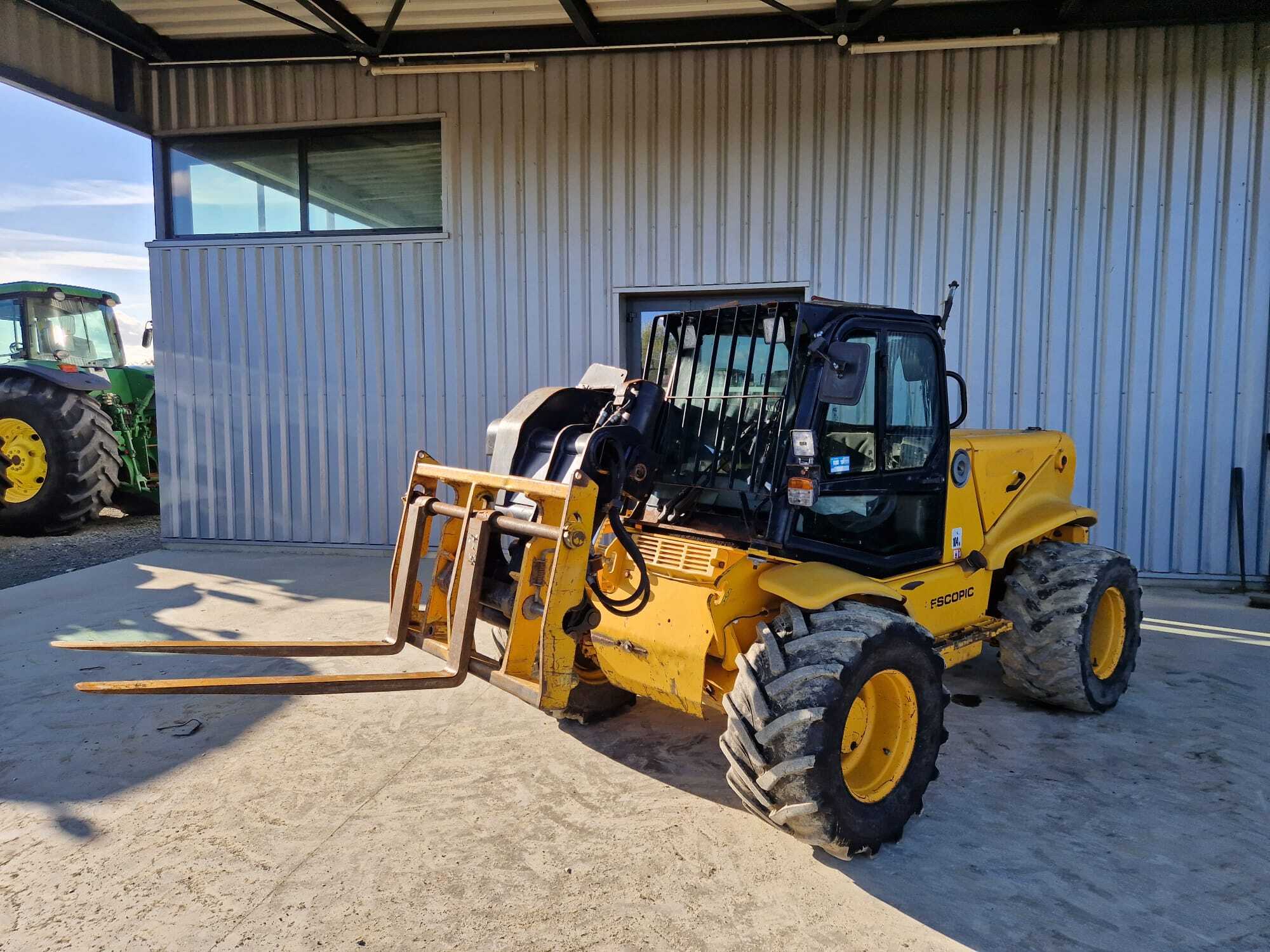 JCB 520.50