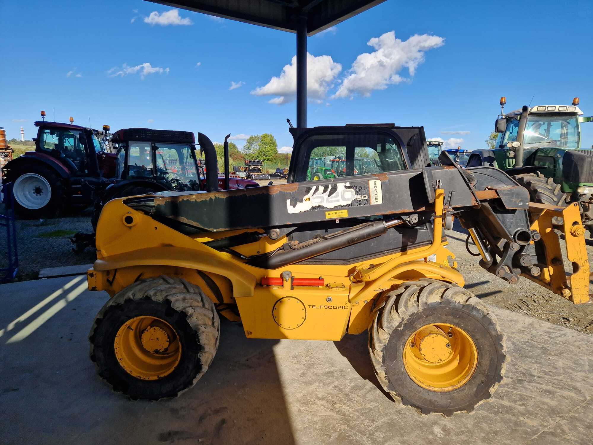 JCB 520.50