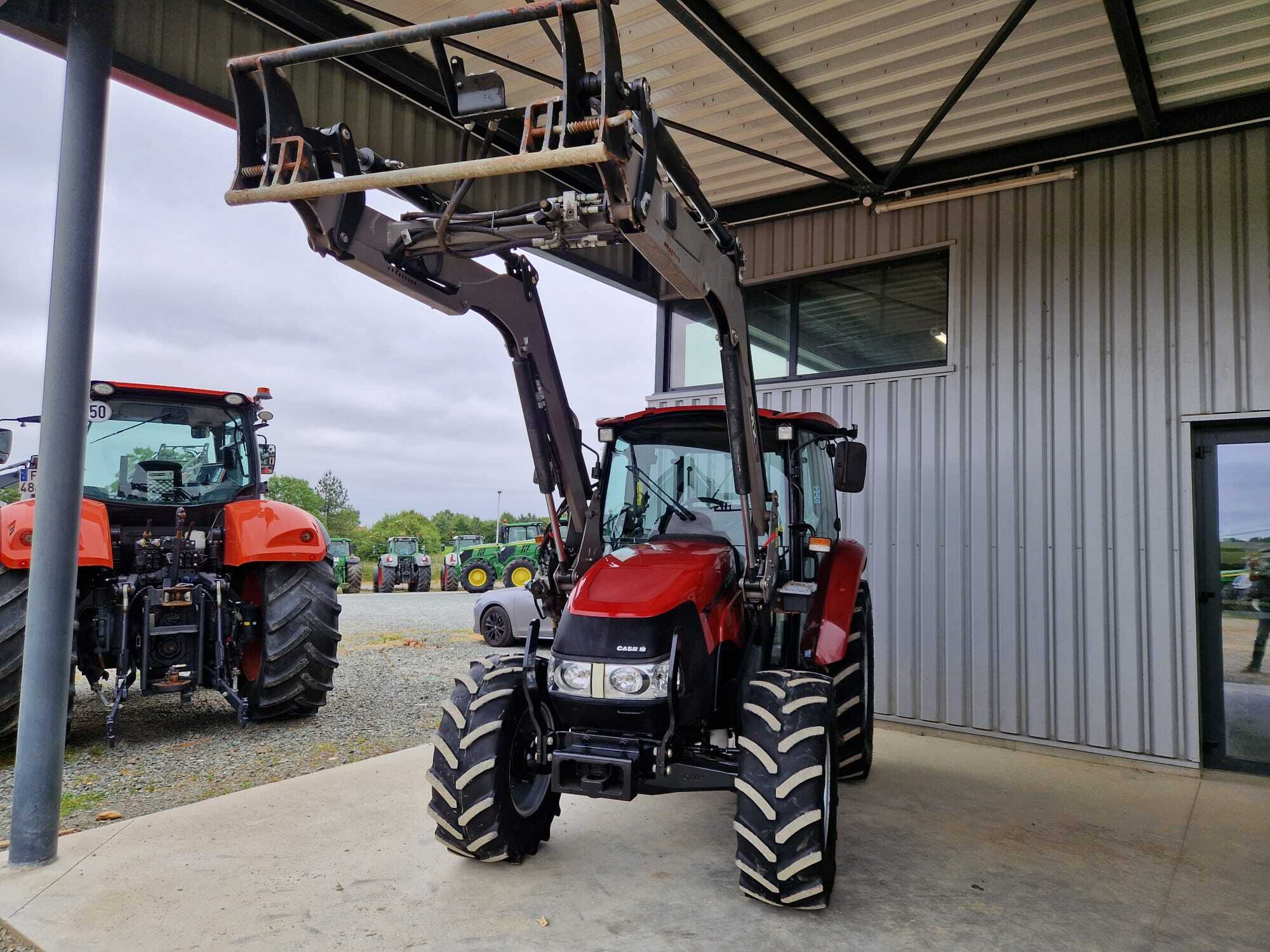 CASE IH FARMALL 75C