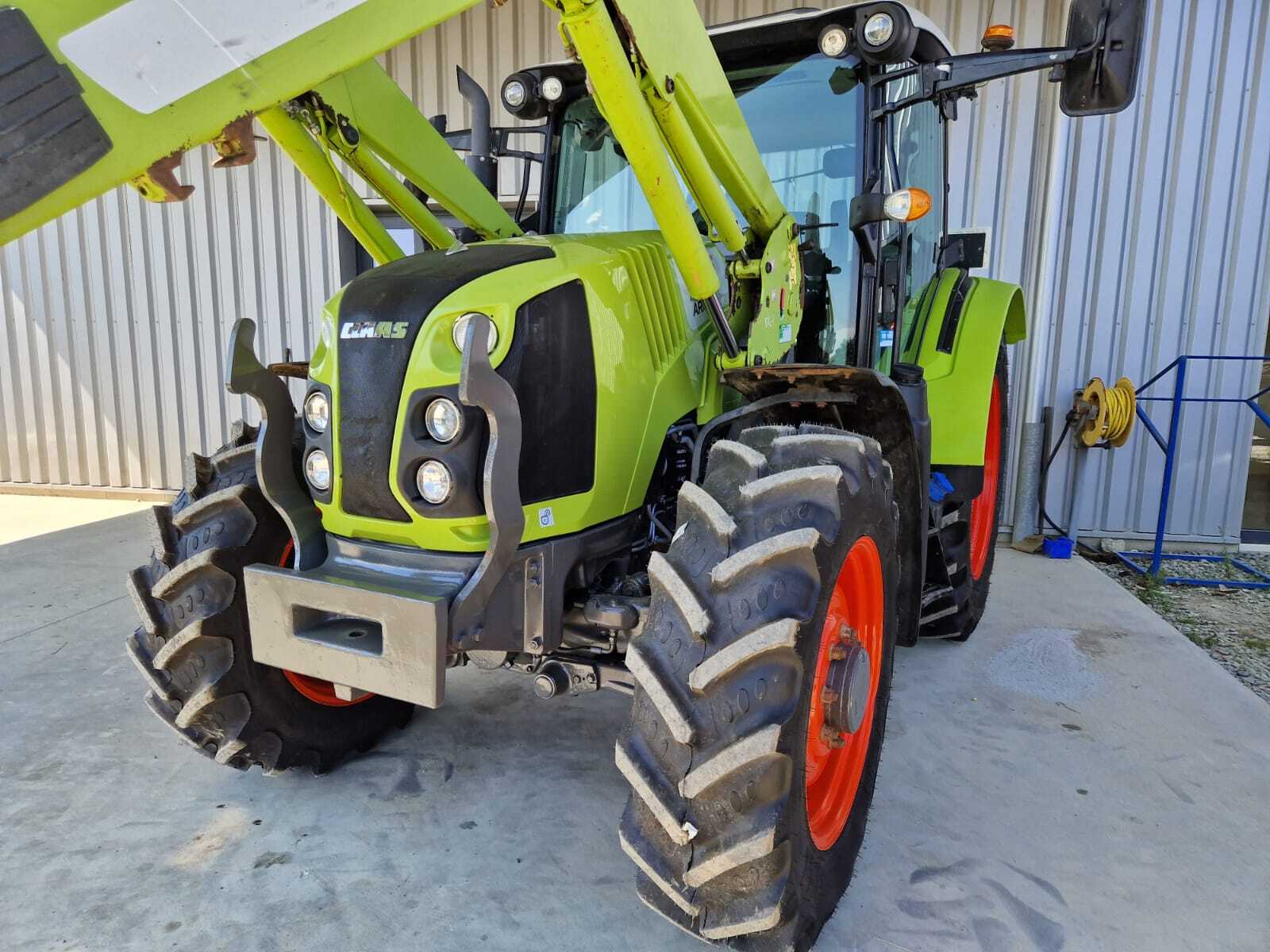 CLAAS ARION 420 CIS