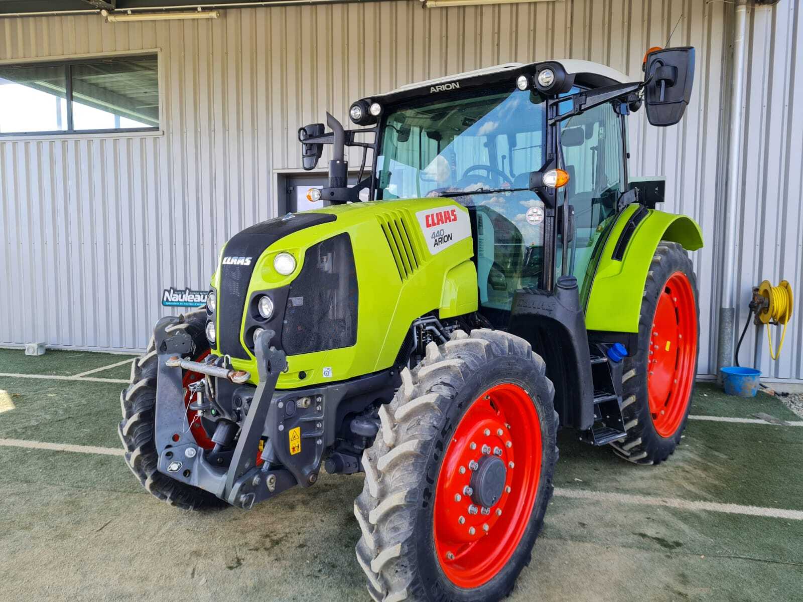 CLAAS ARION 440 CIS