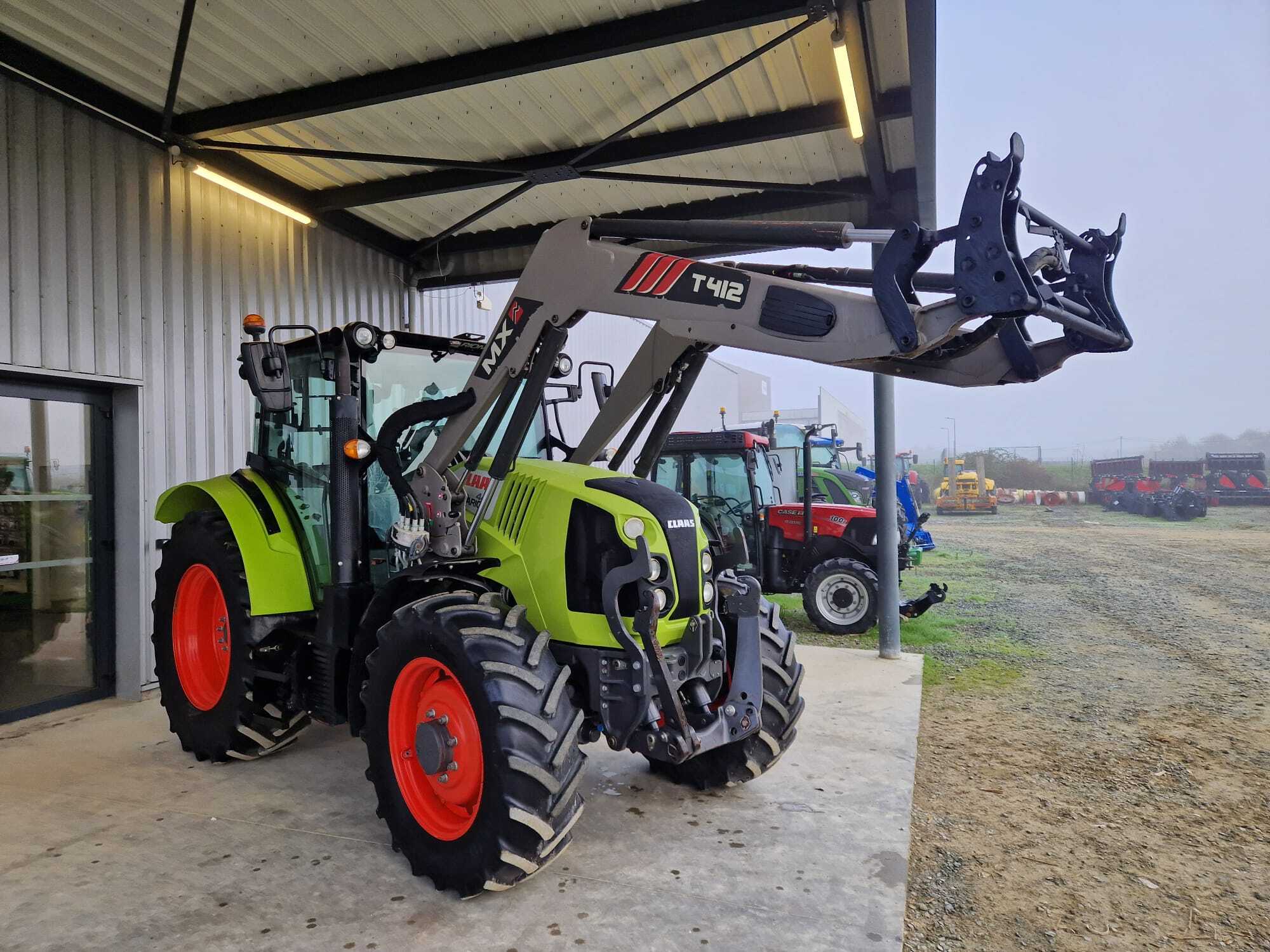 CLAAS ARION 440 CIS