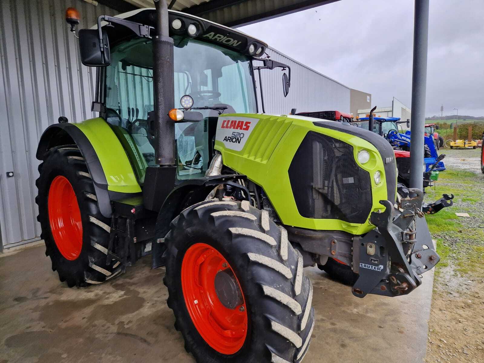 CLAAS ARION 520 CIS