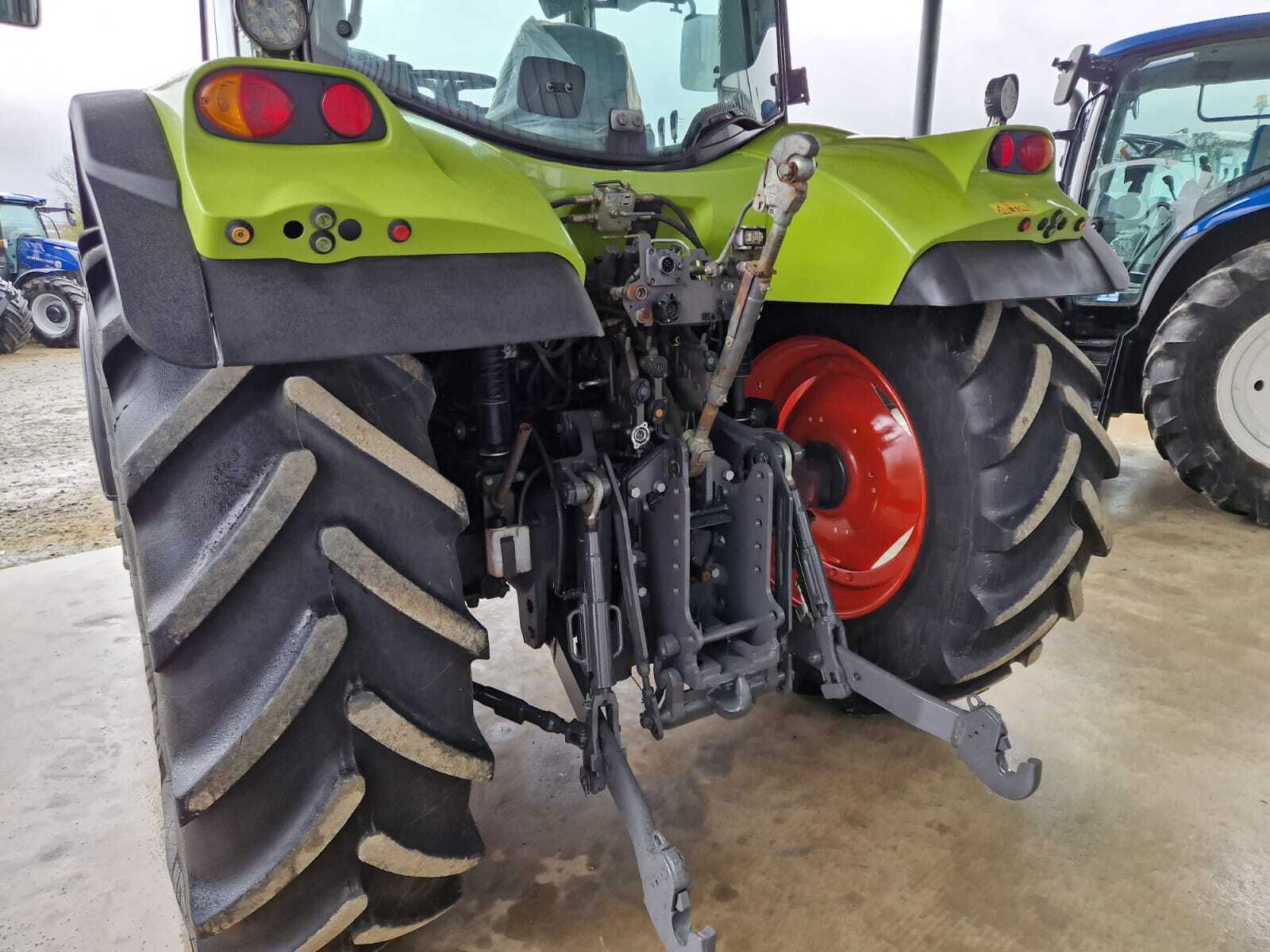 CLAAS ARION 520 CIS