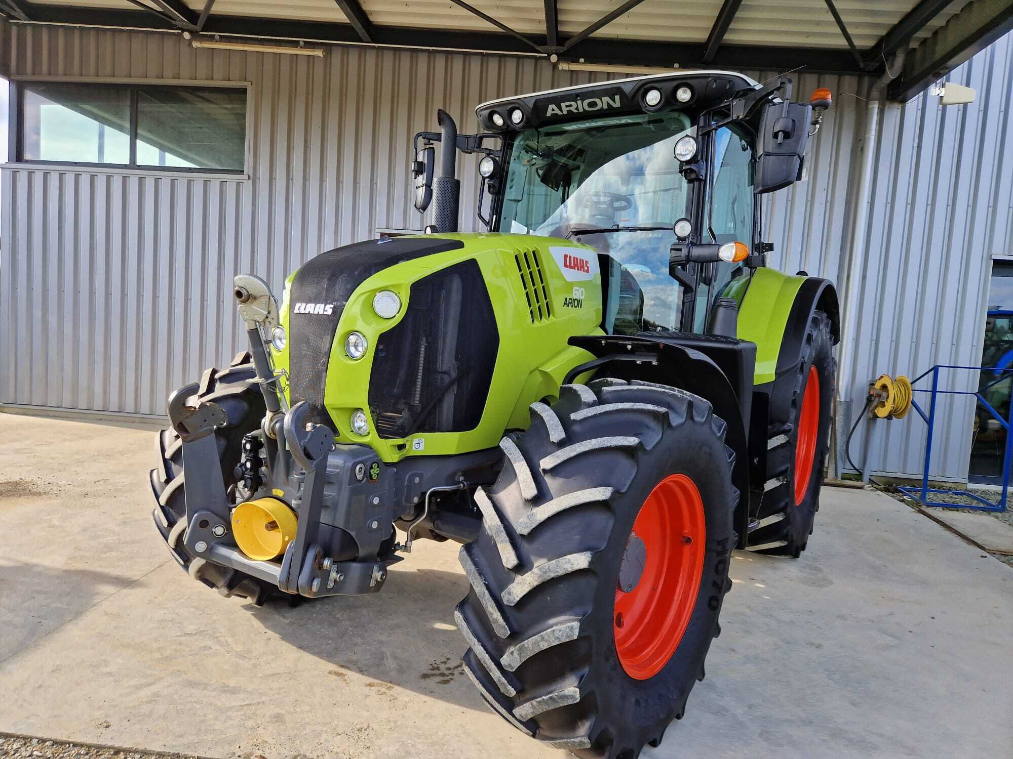 CLAAS ARION 610 CMATIC