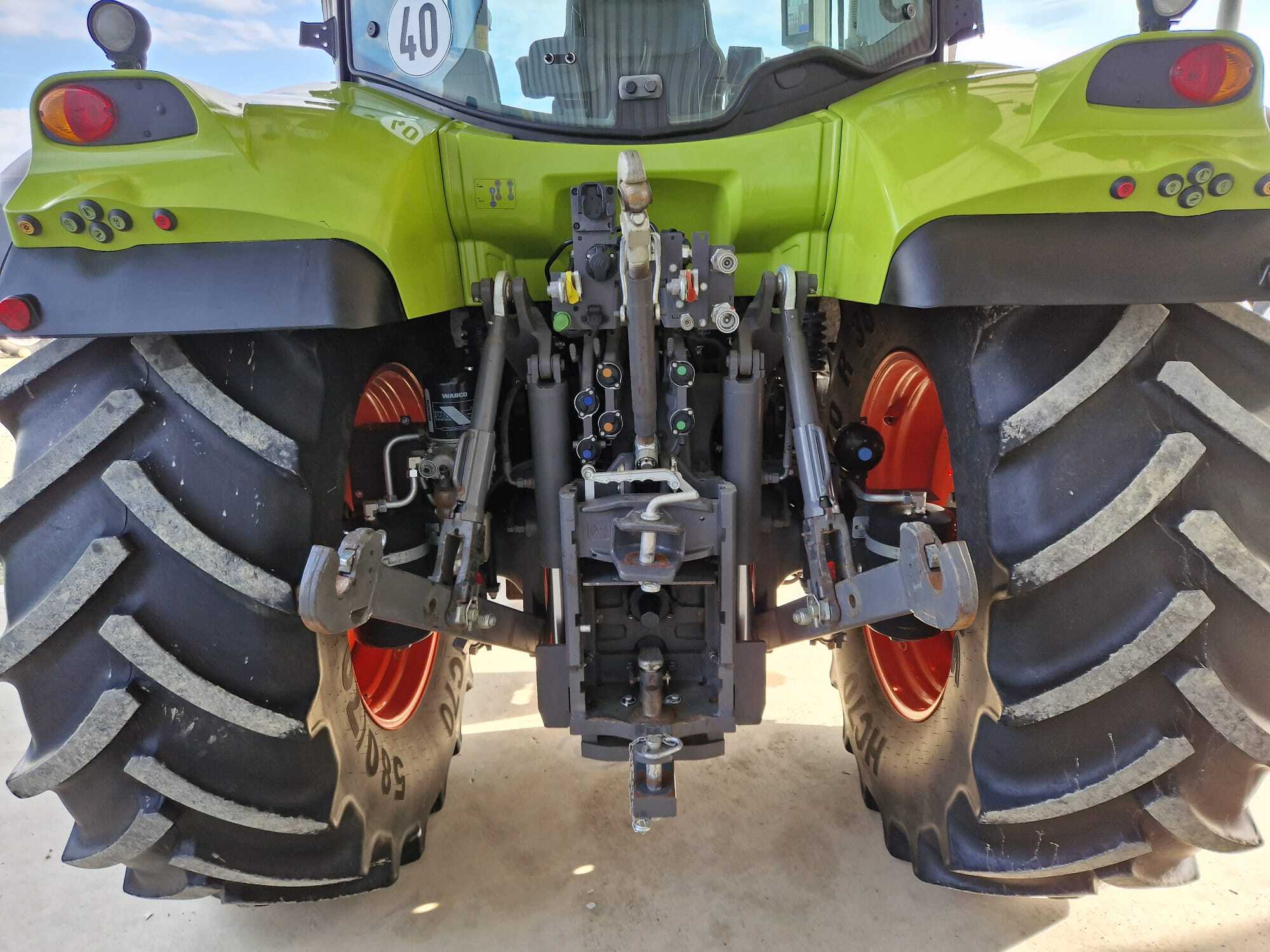 CLAAS ARION 610 CMATIC