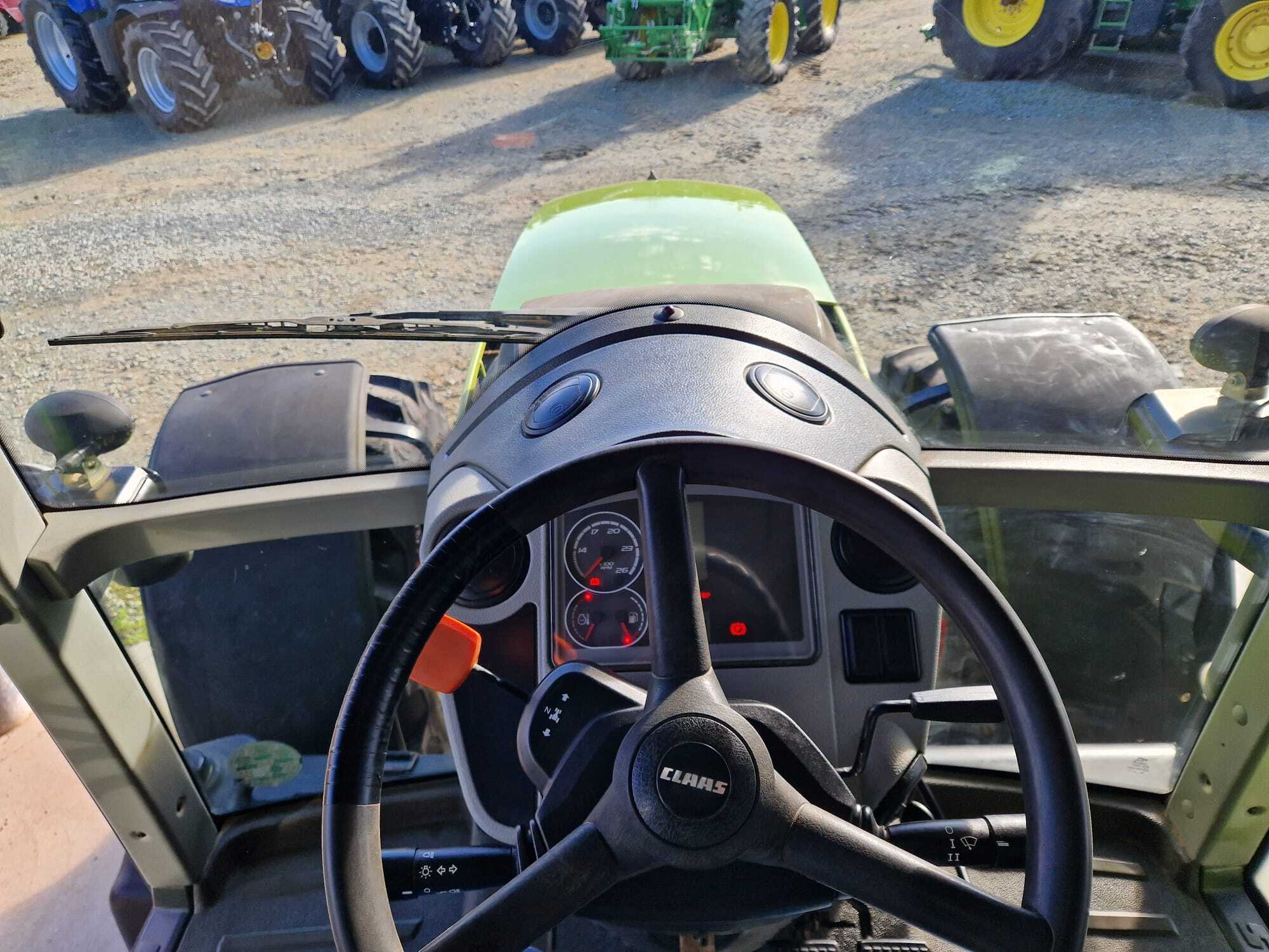 CLAAS ARION 620 CEBIS