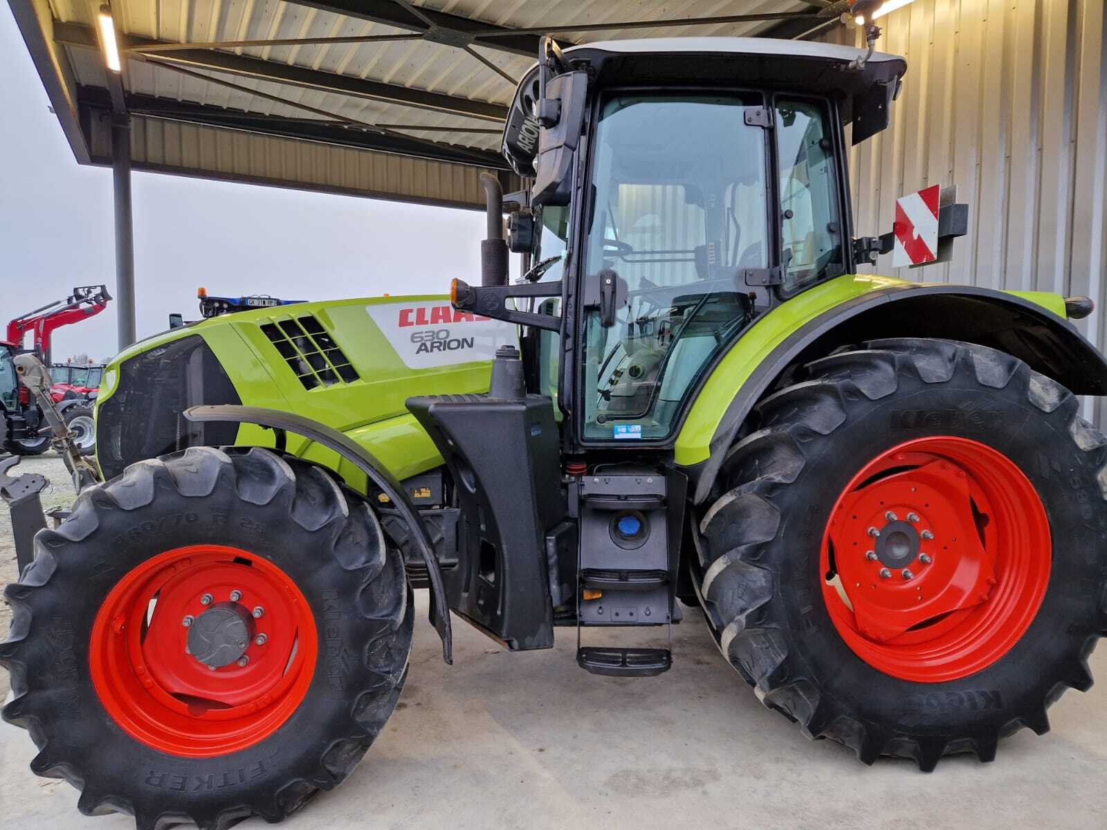 CLAAS ARION 630 CIS