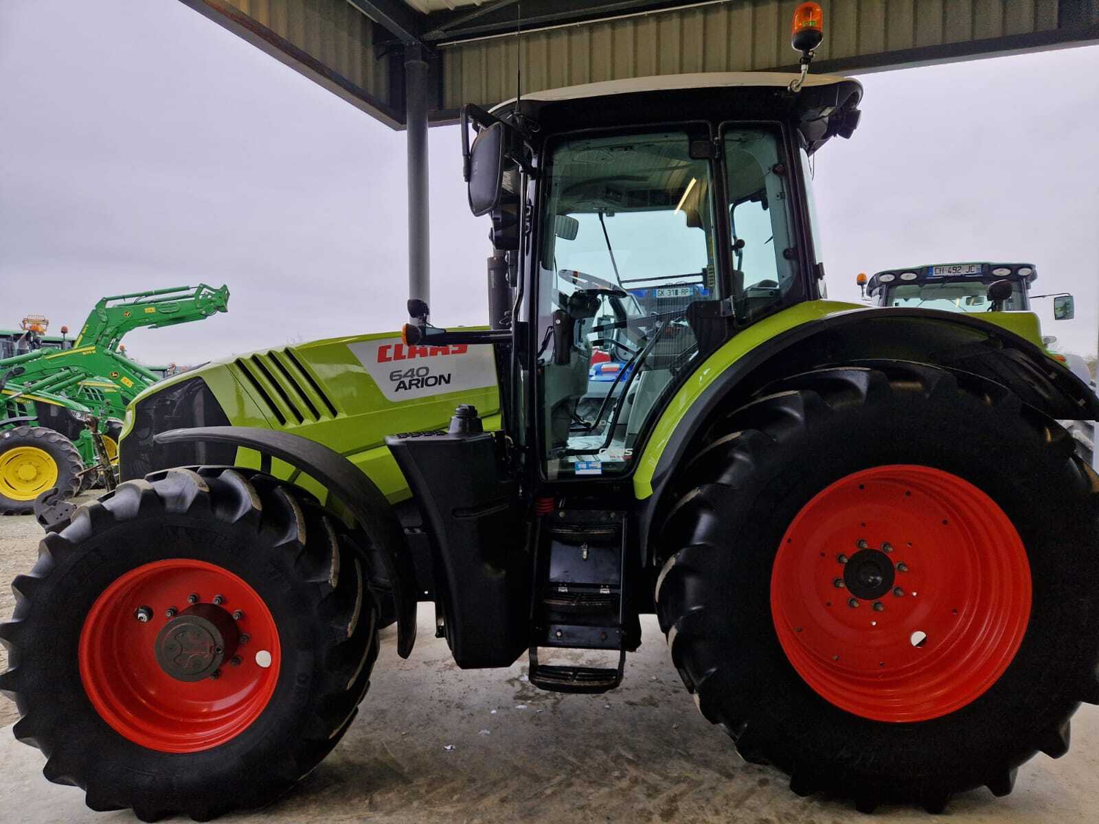 CLAAS ARION 640 CEBIS