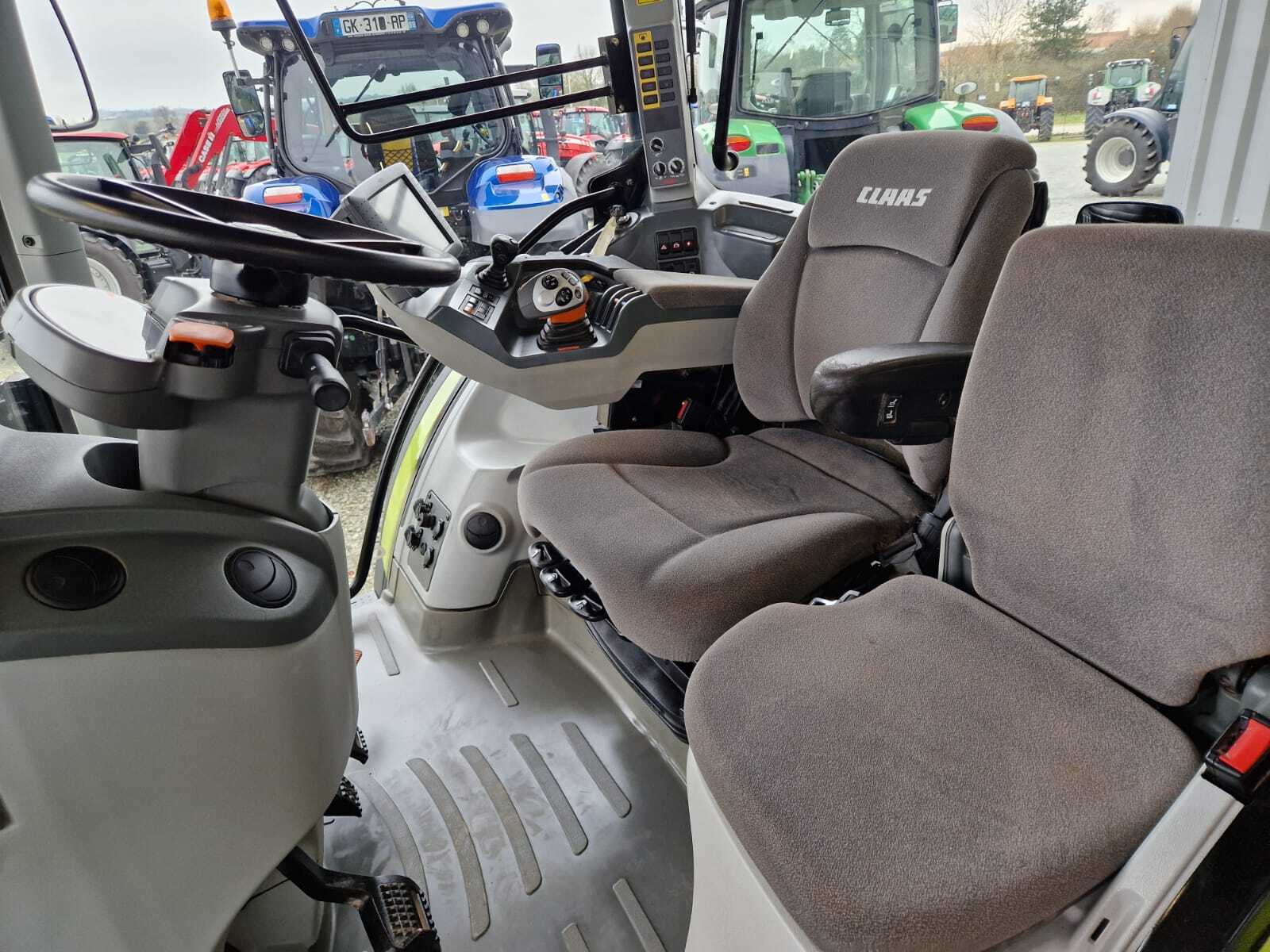 CLAAS ARION 640 CEBIS