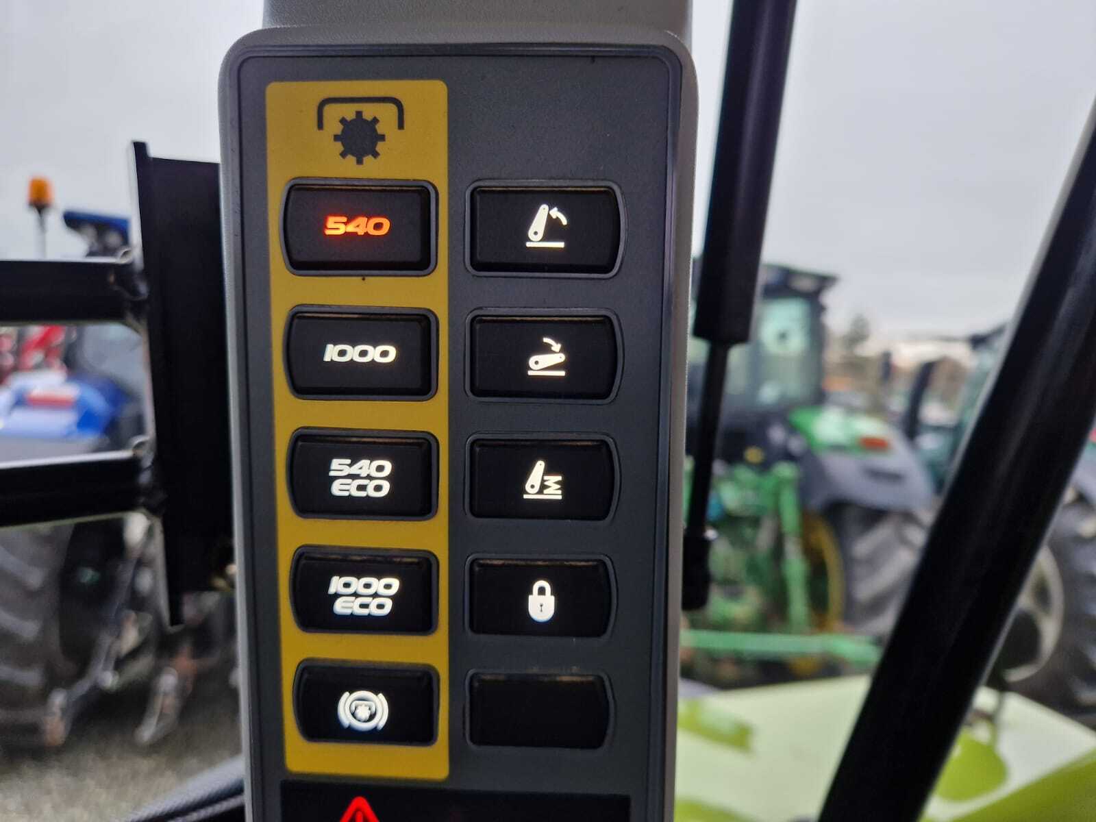 CLAAS ARION 640 CEBIS