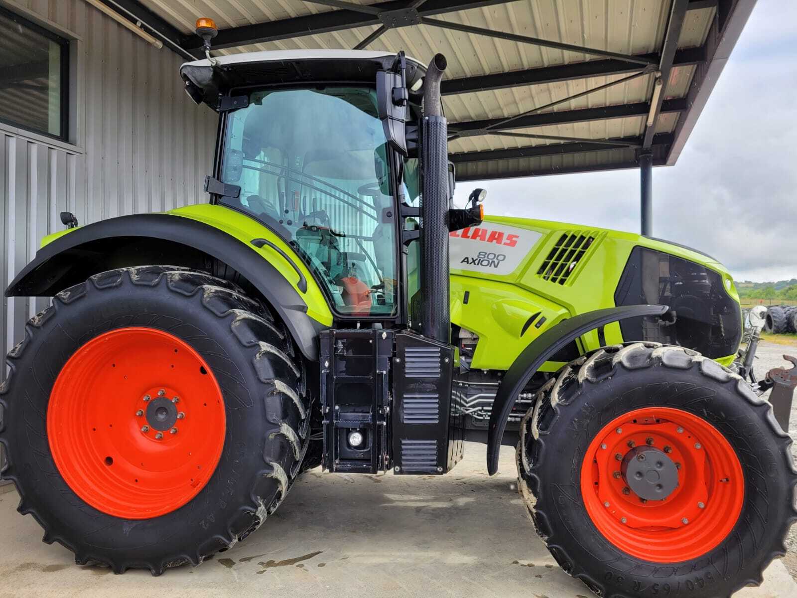 CLAAS AXION 800 CIS