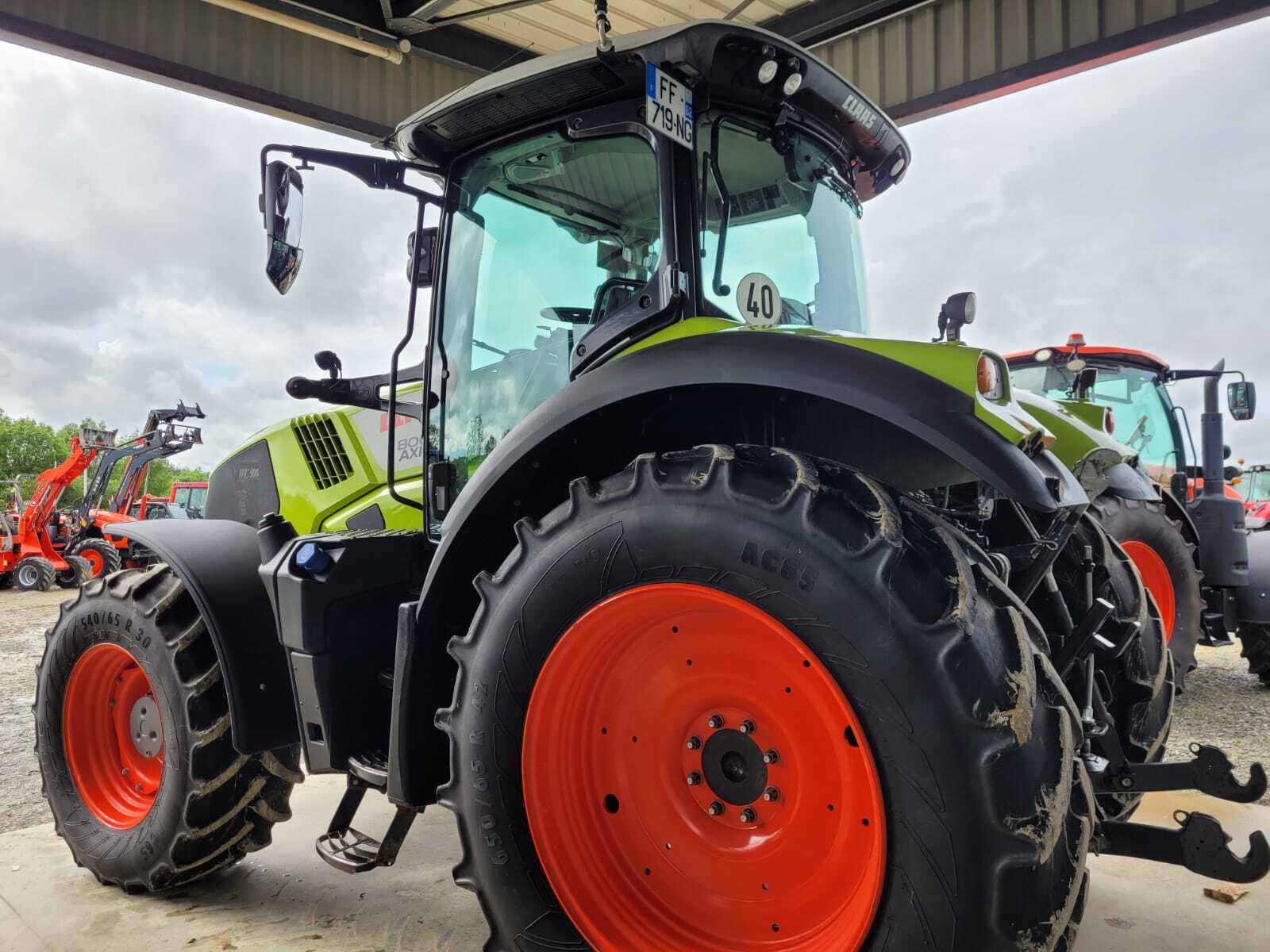 CLAAS AXION 800 CIS