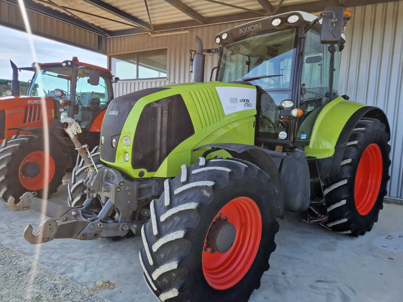 CLAAS AXION 820 CEBIS