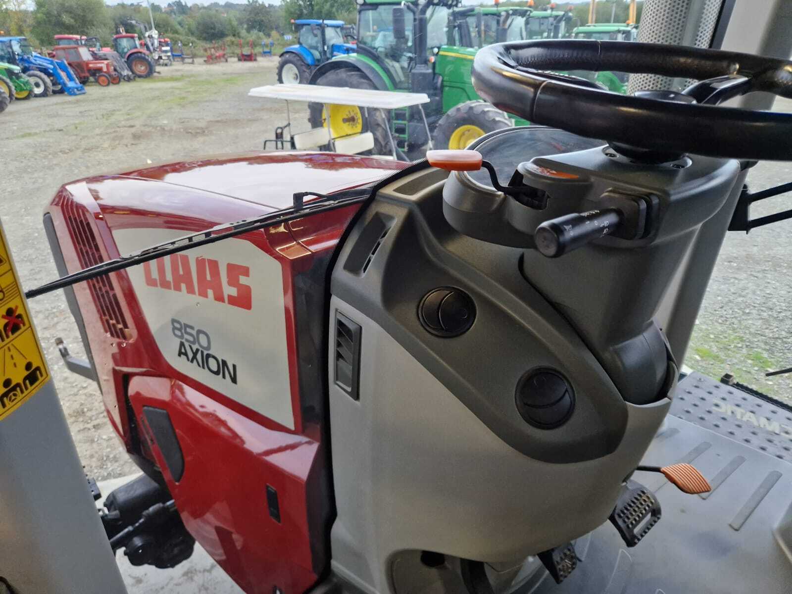 CLAAS AXION 850 CMATIC