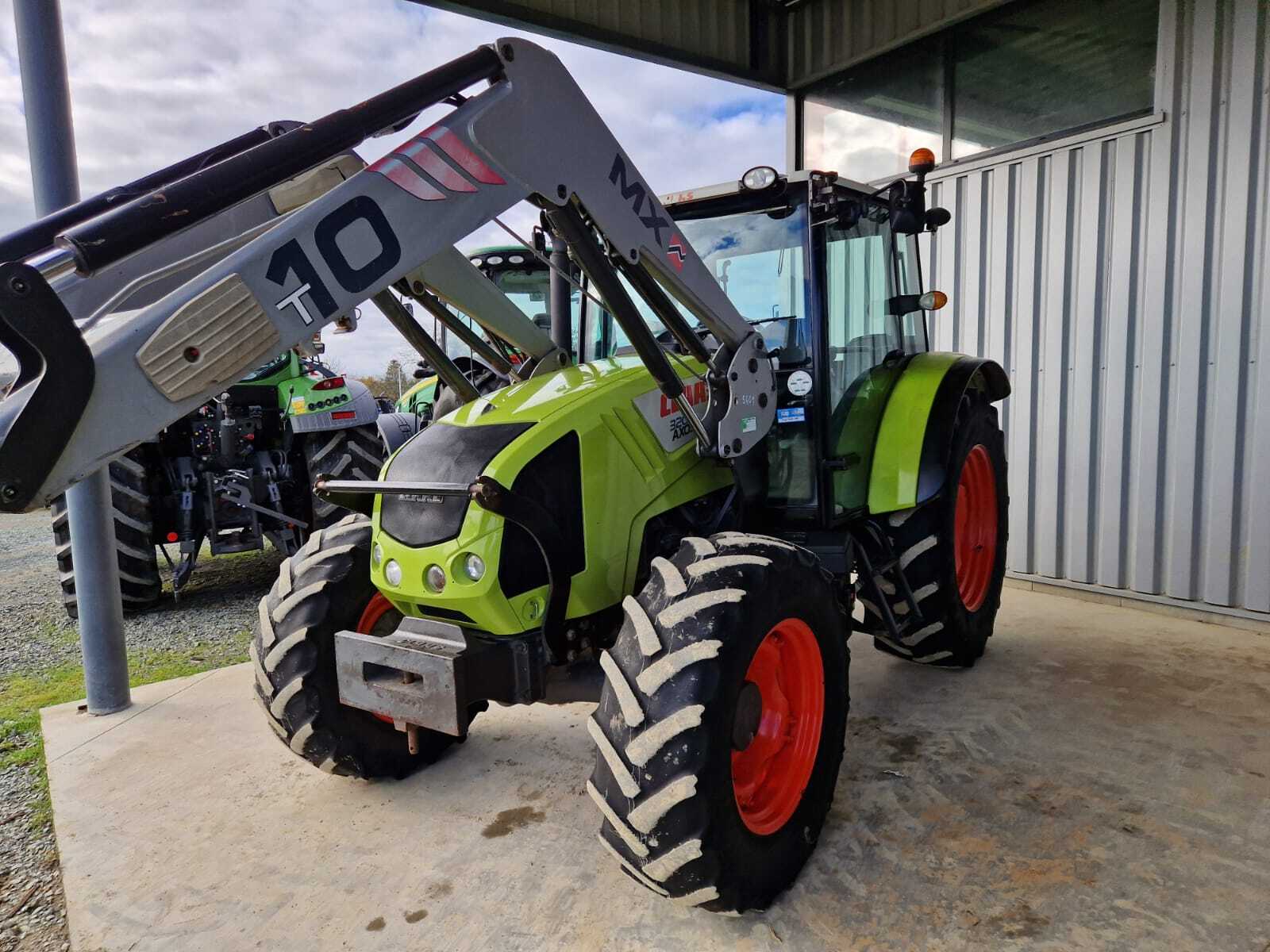 CLAAS AXOS 320 CX