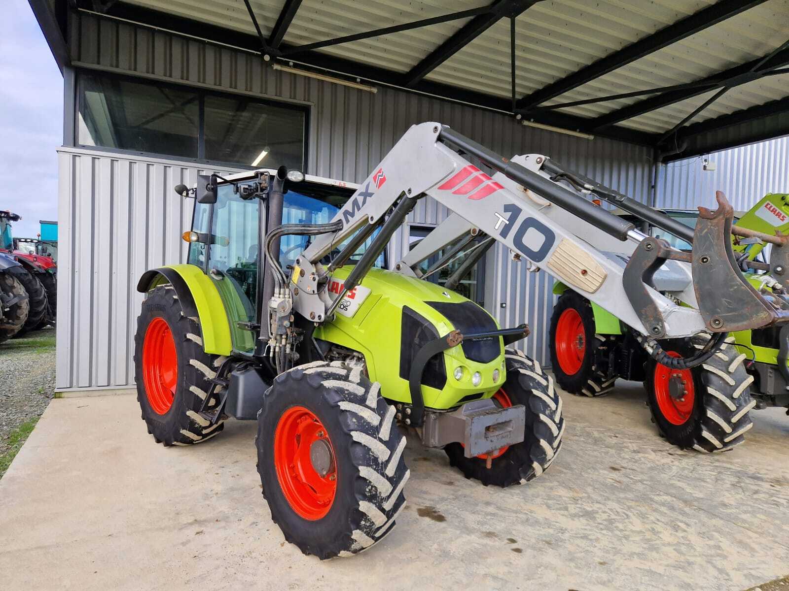 CLAAS AXOS 320 CX