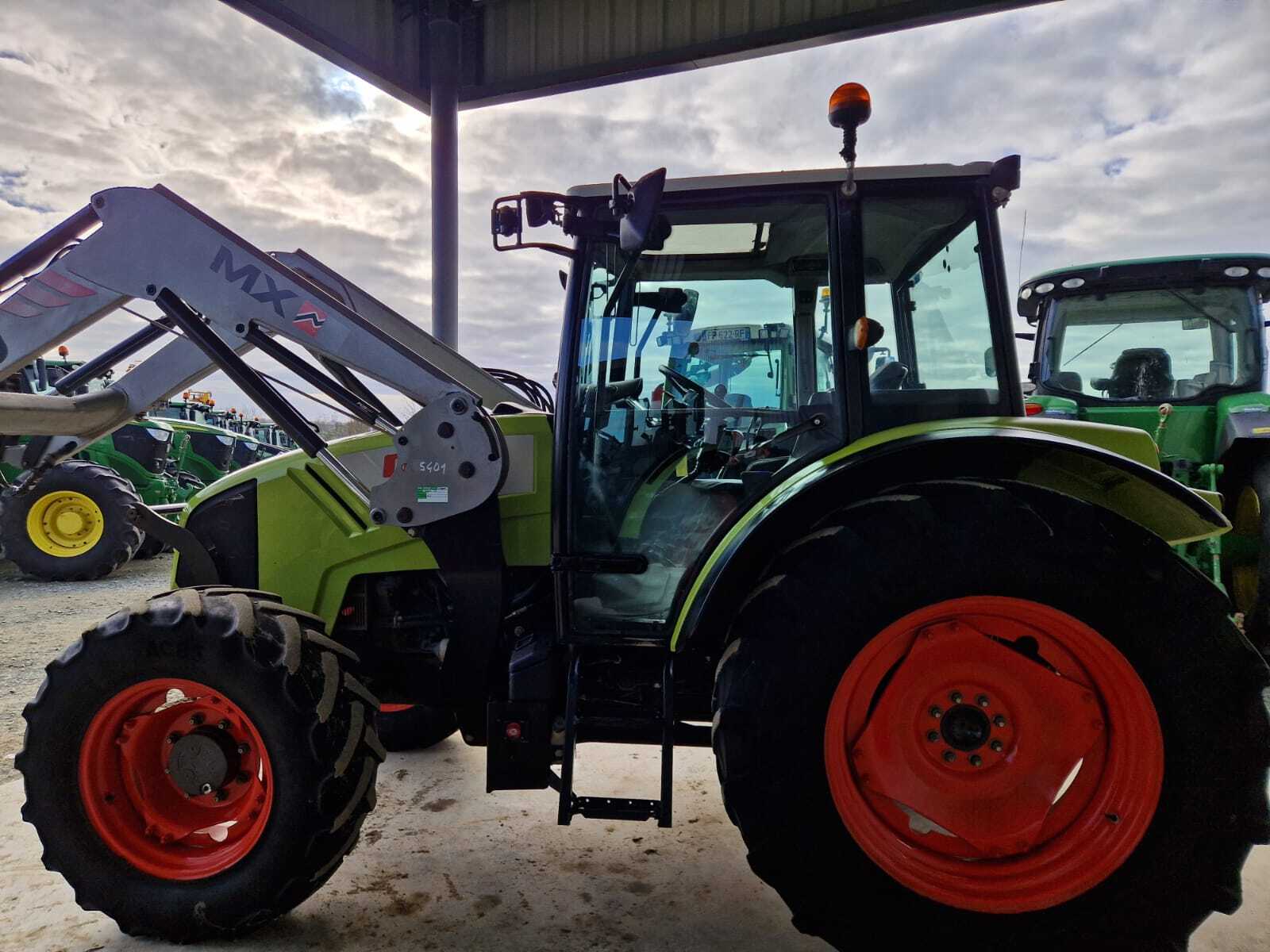 CLAAS AXOS 320 CX