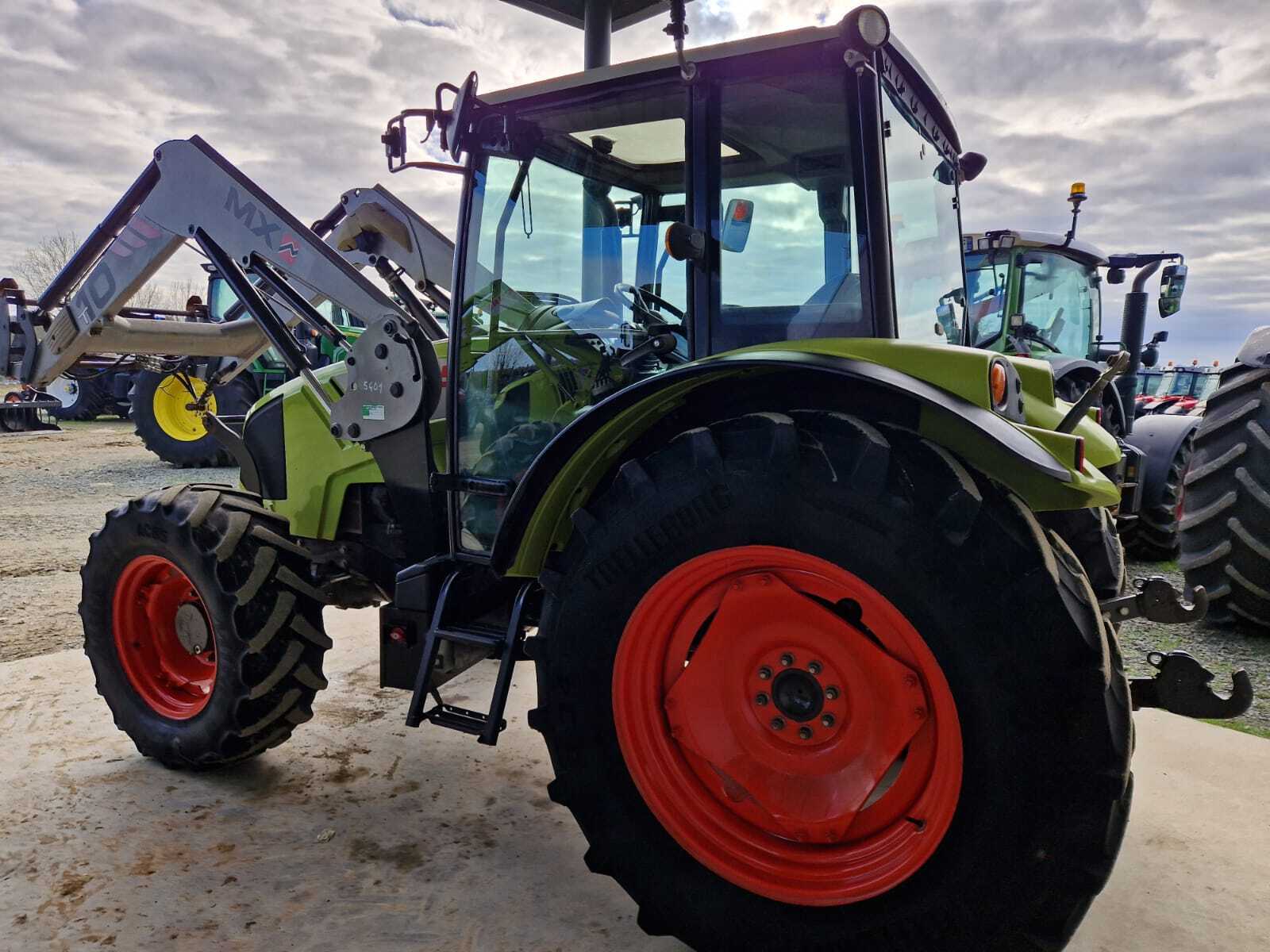 CLAAS AXOS 320 CX