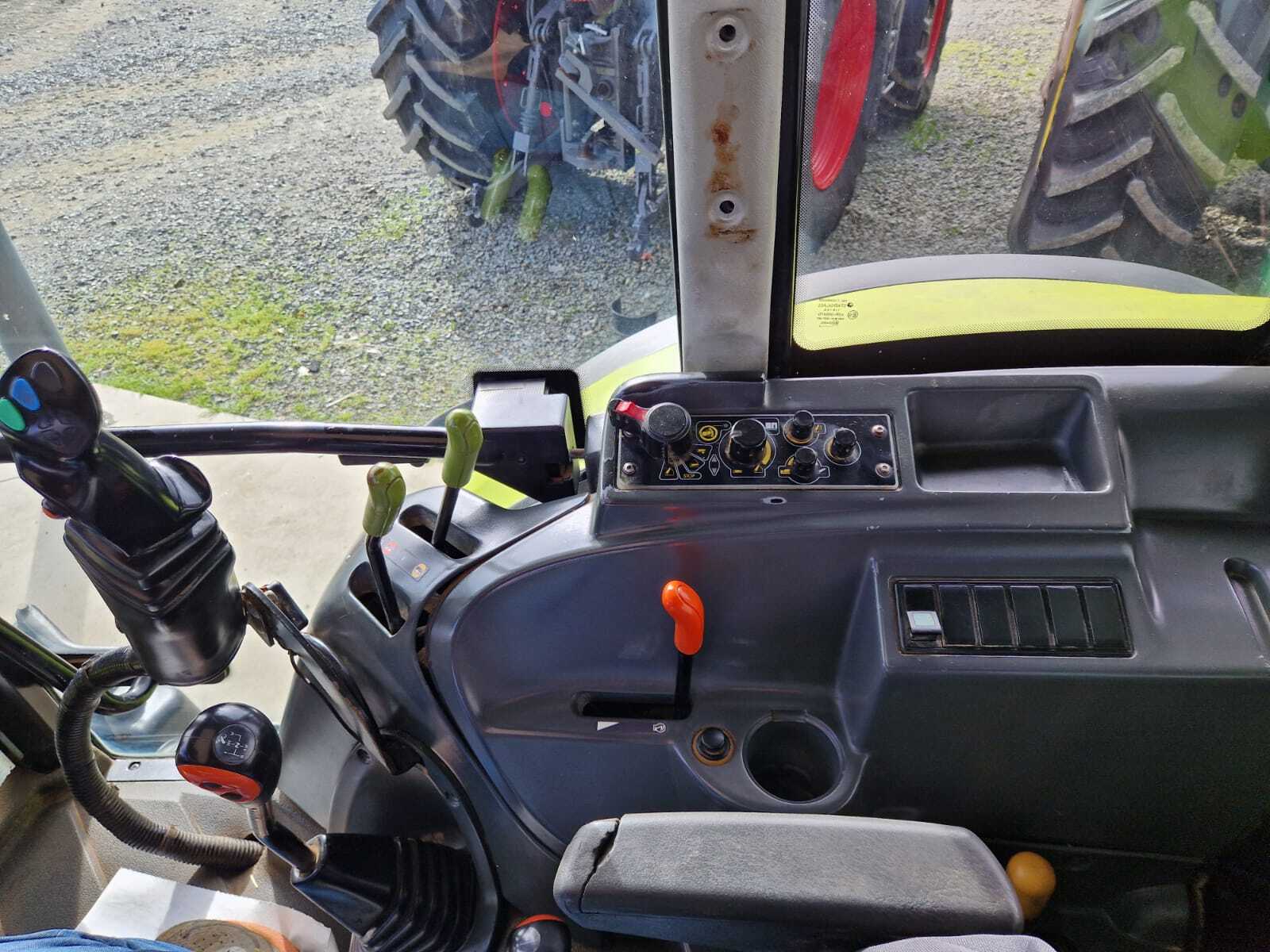 CLAAS AXOS 320 CX