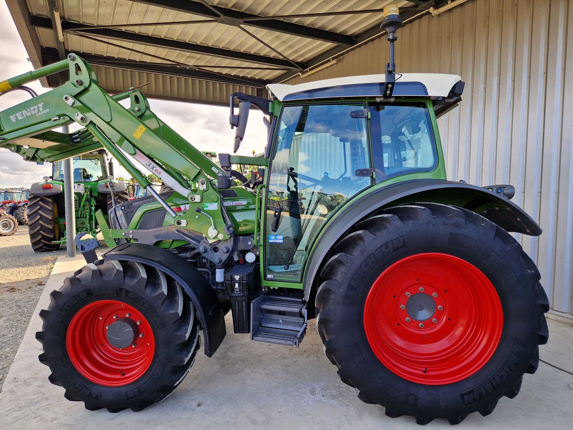 FENDT 211 VARIO TMS