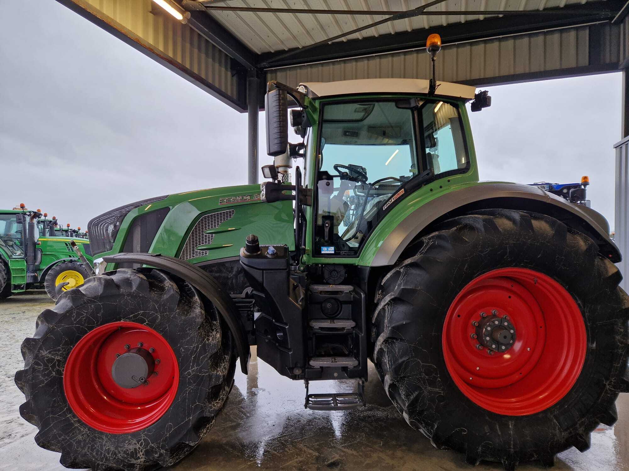 FENDT 822 PROFI-PLUS