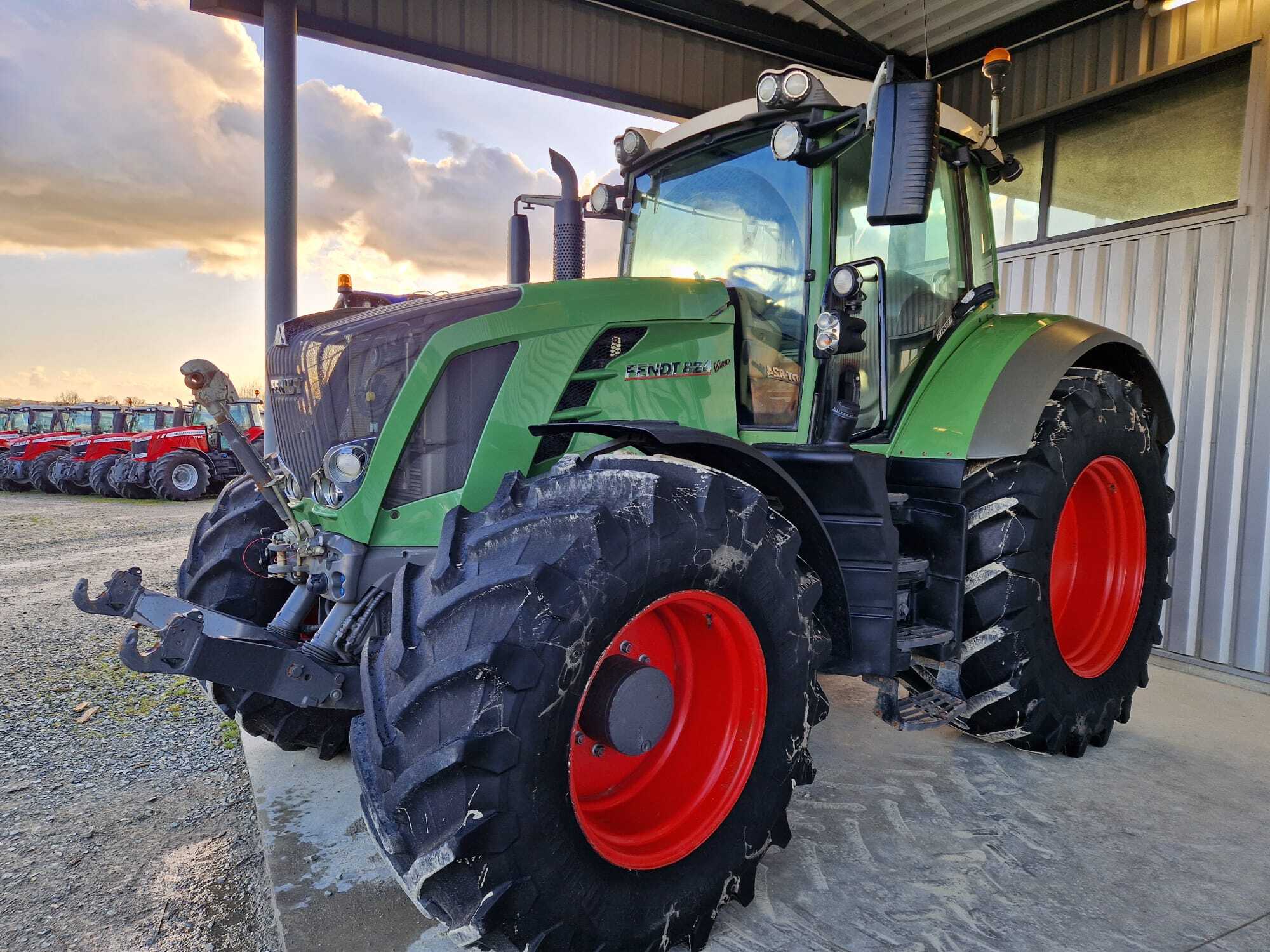 FENDT 824 PROFI