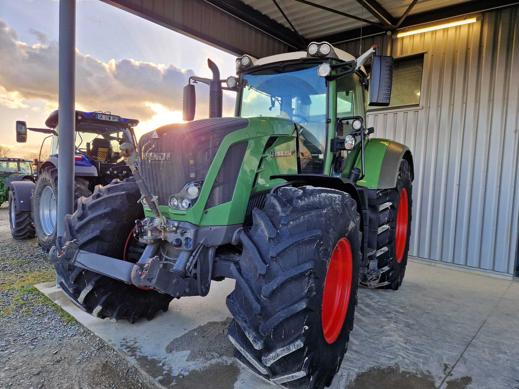 FENDT 824 PROFI