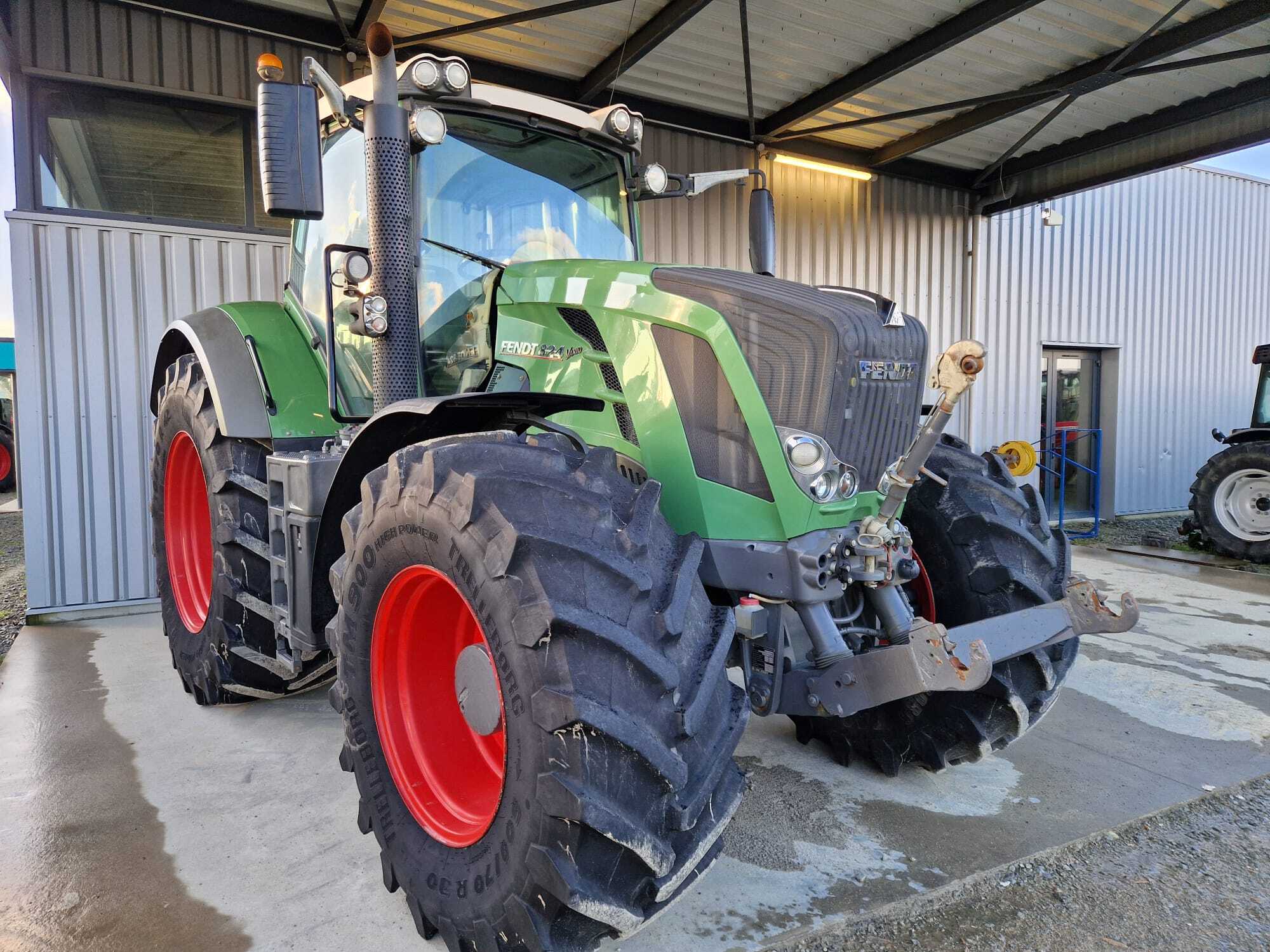 FENDT 824 PROFI