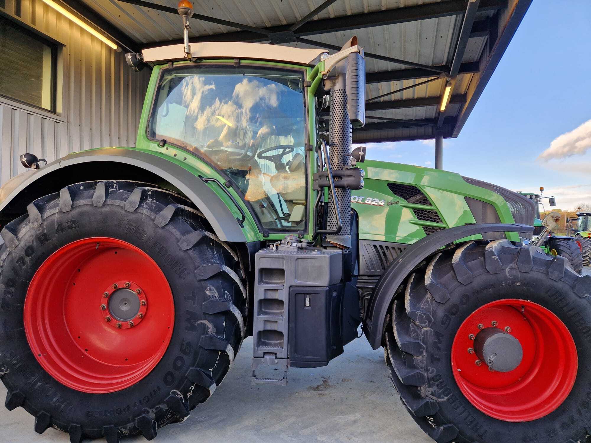 FENDT 824 PROFI