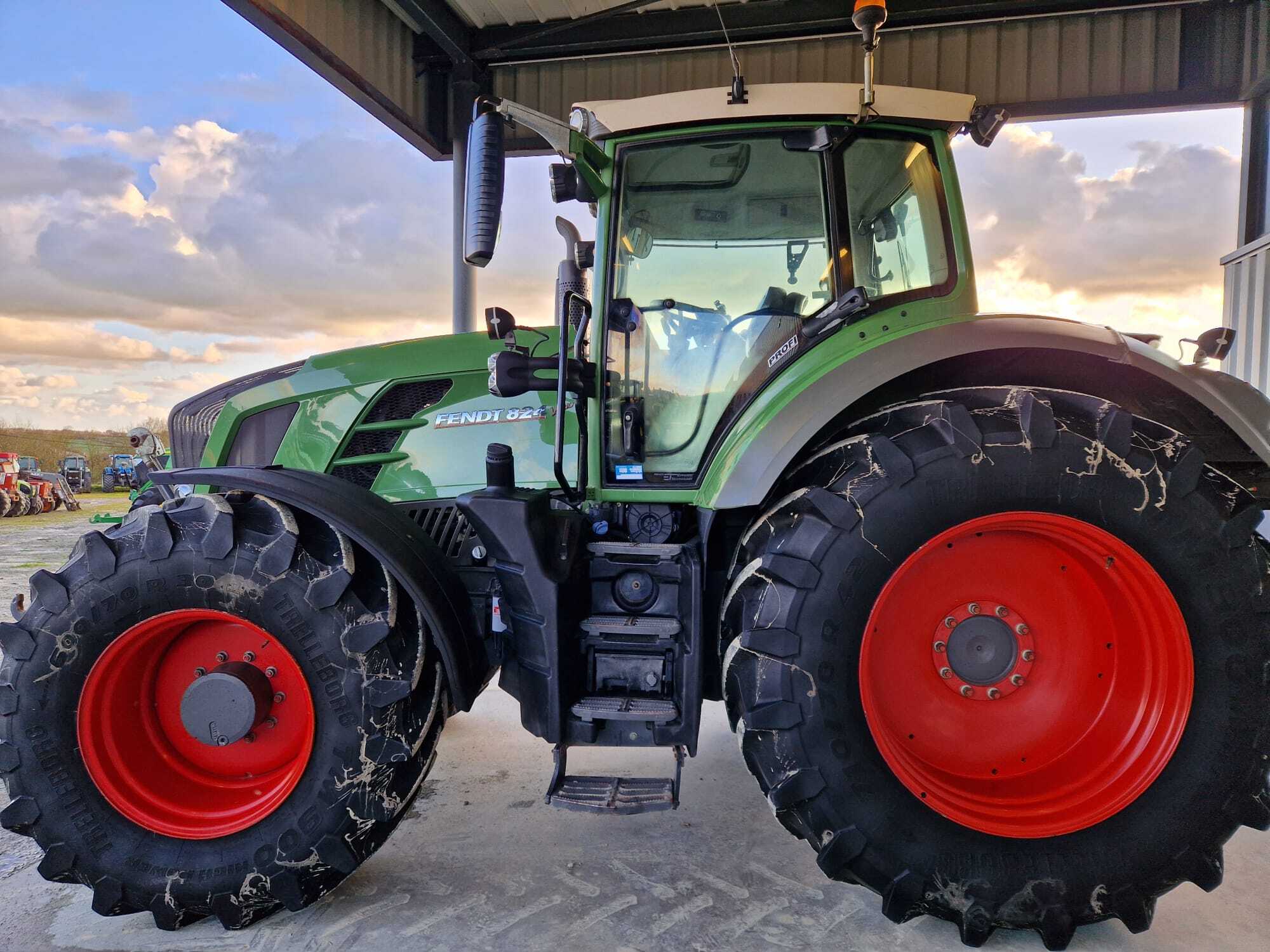 FENDT 824 PROFI