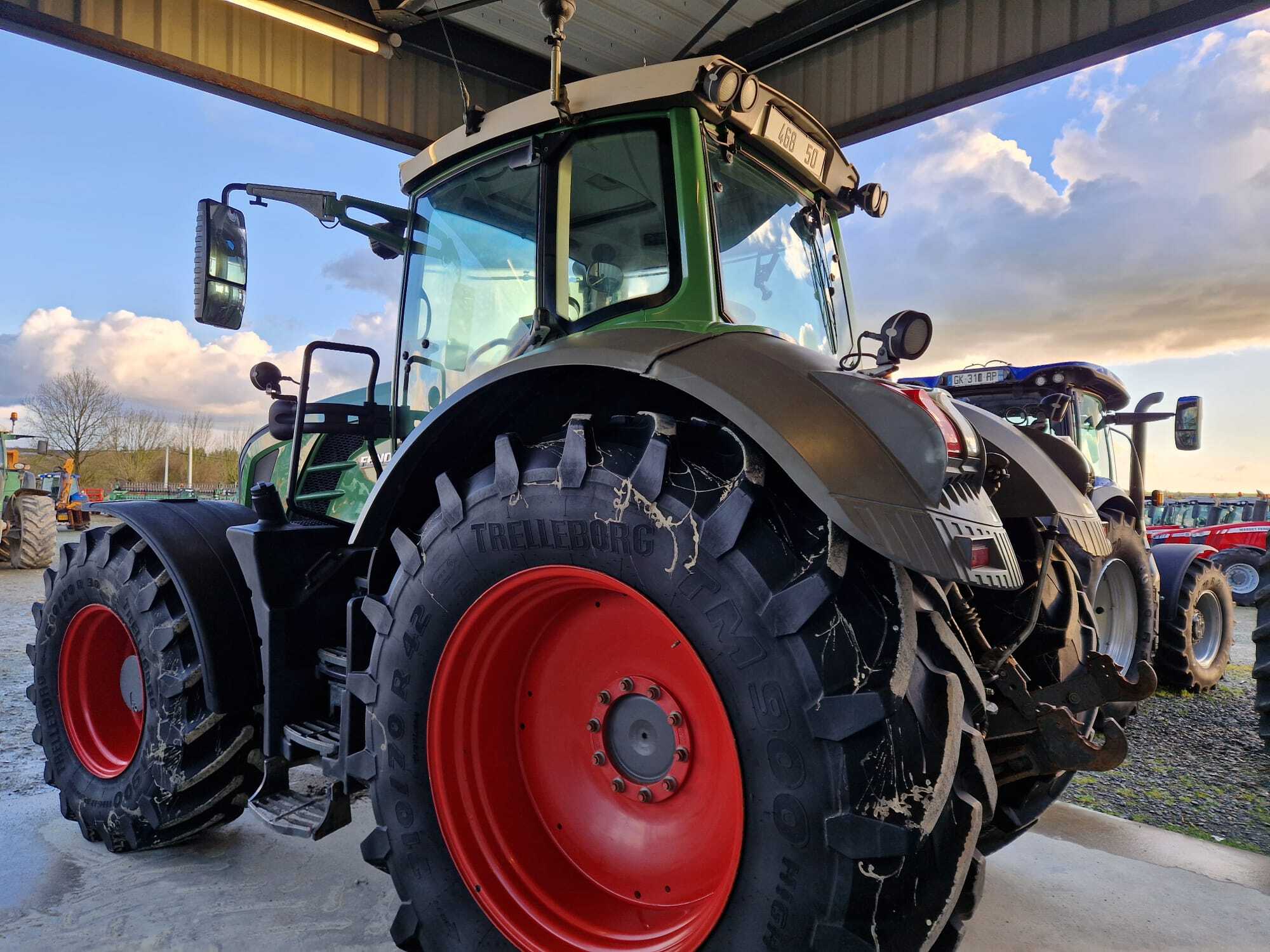 FENDT 824 PROFI