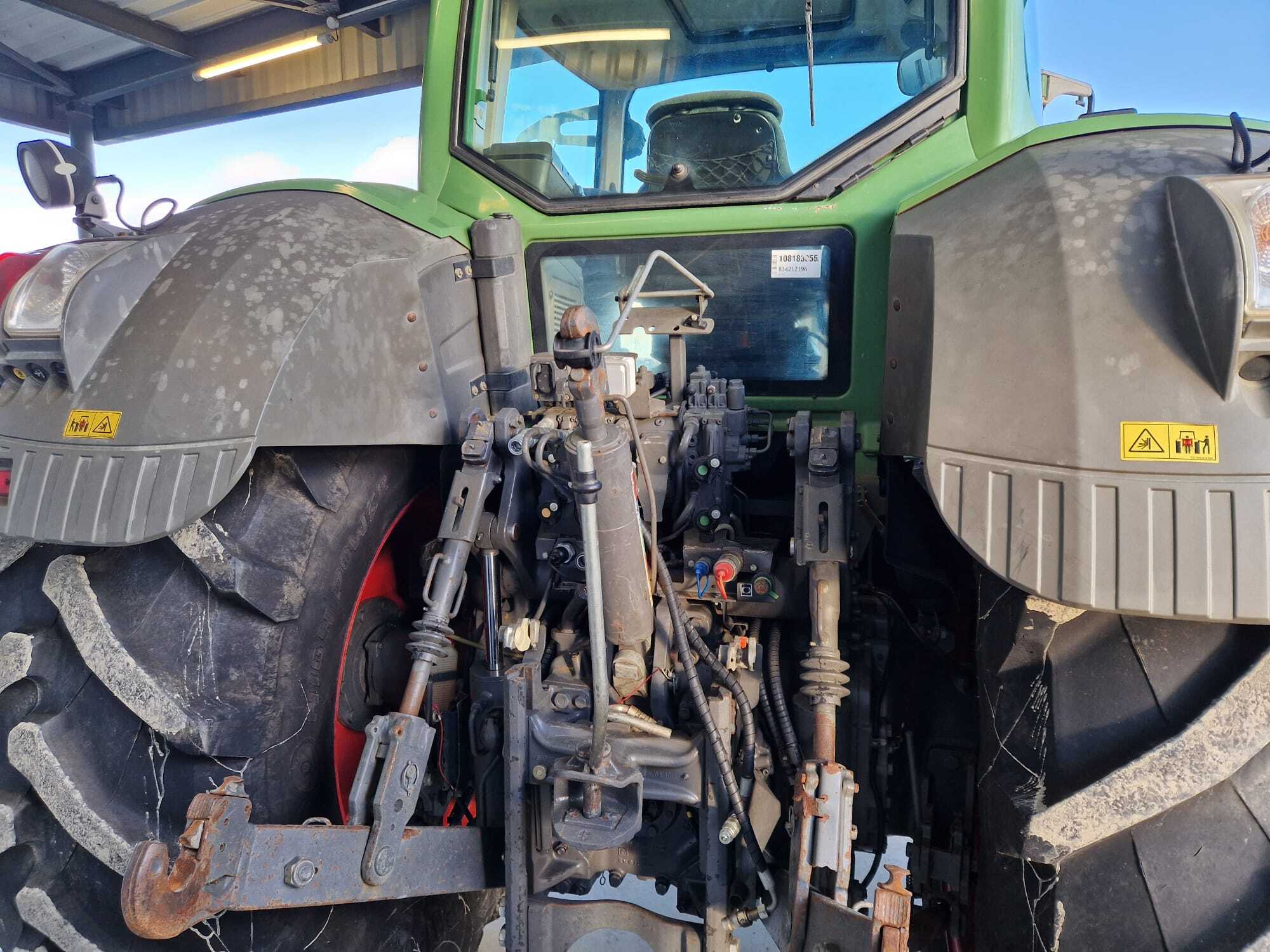 FENDT 824 PROFI