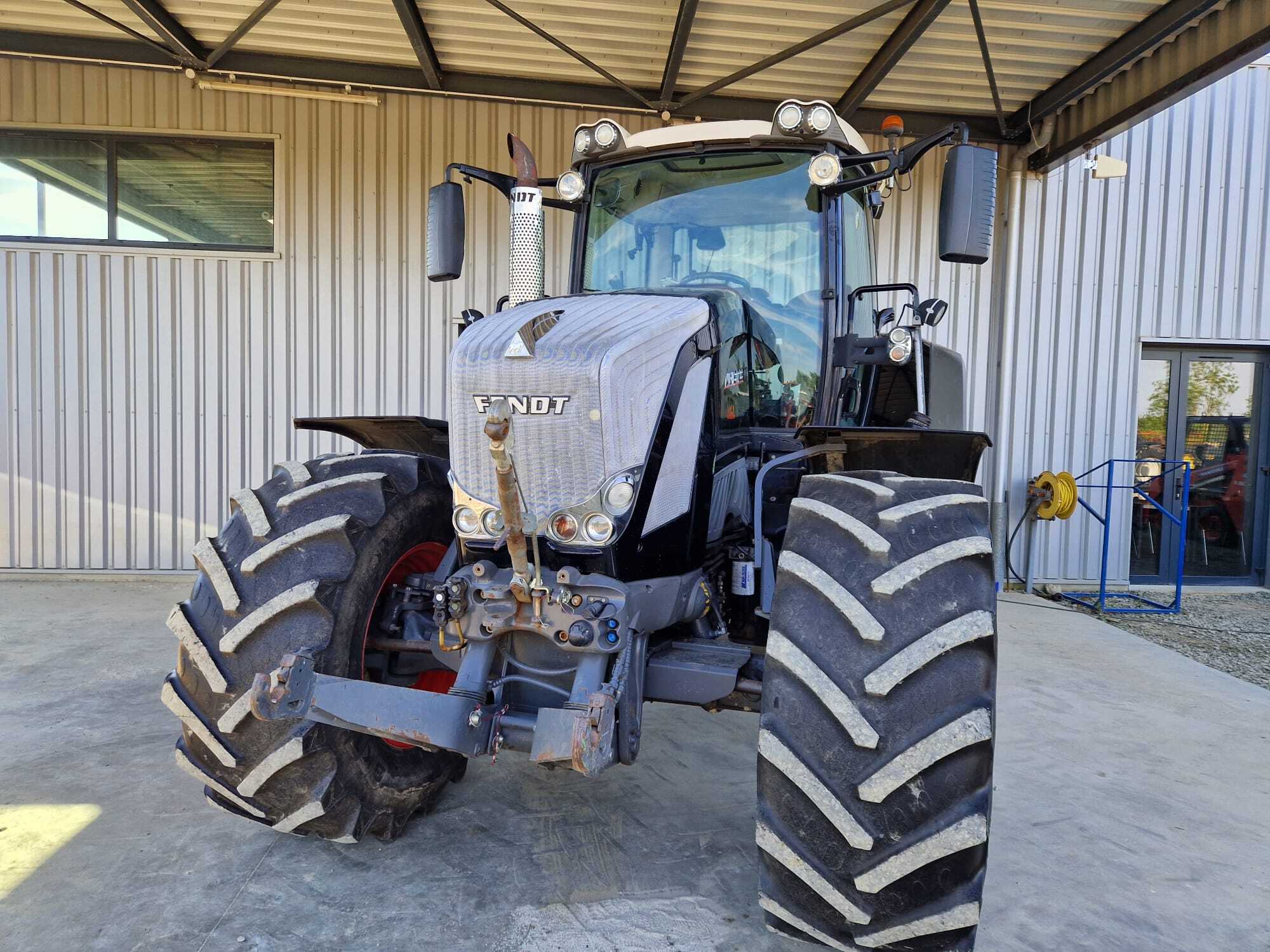 FENDT 828 PROFI