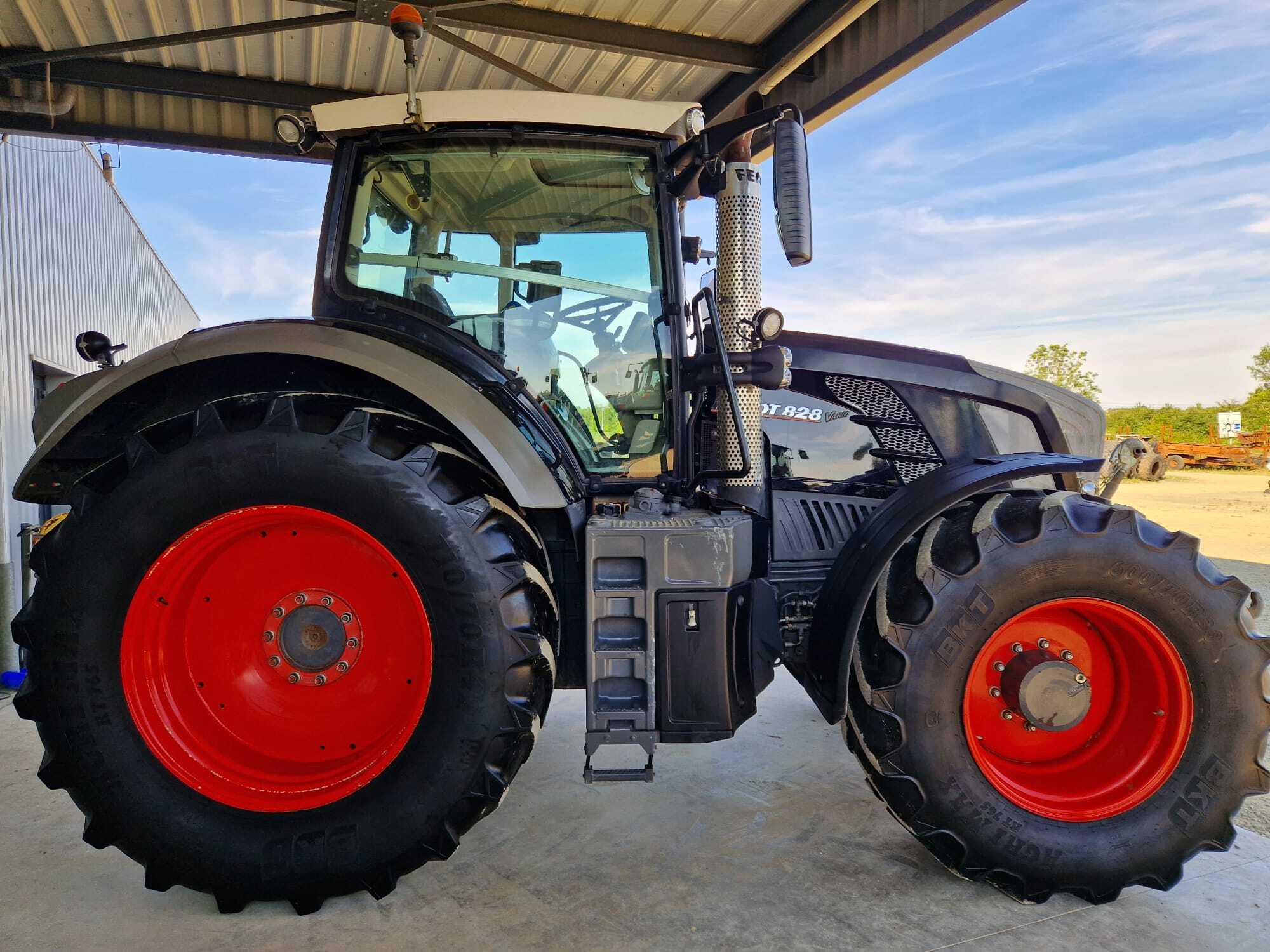 FENDT 828 PROFI