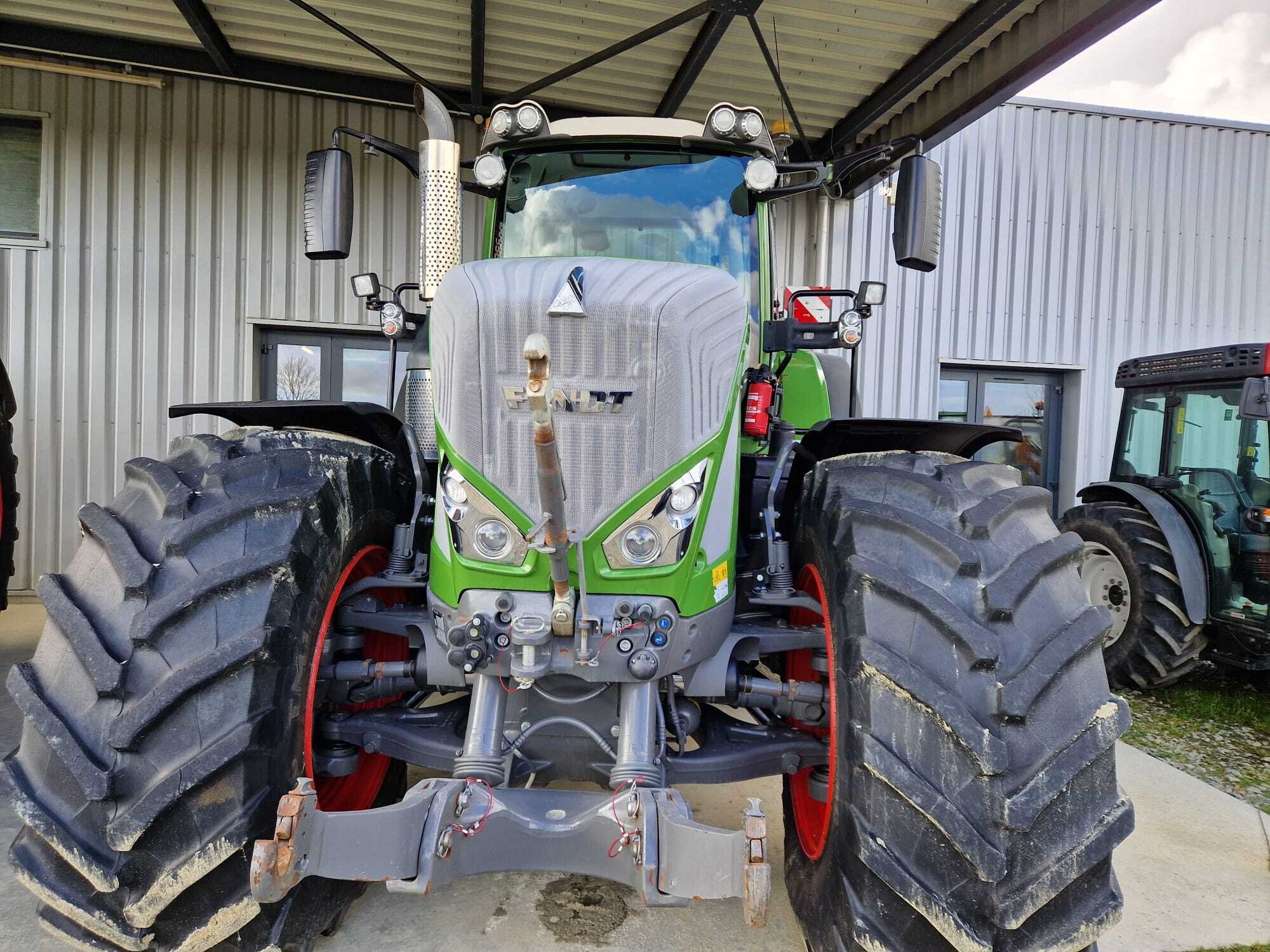 FENDT 927 PROFI+