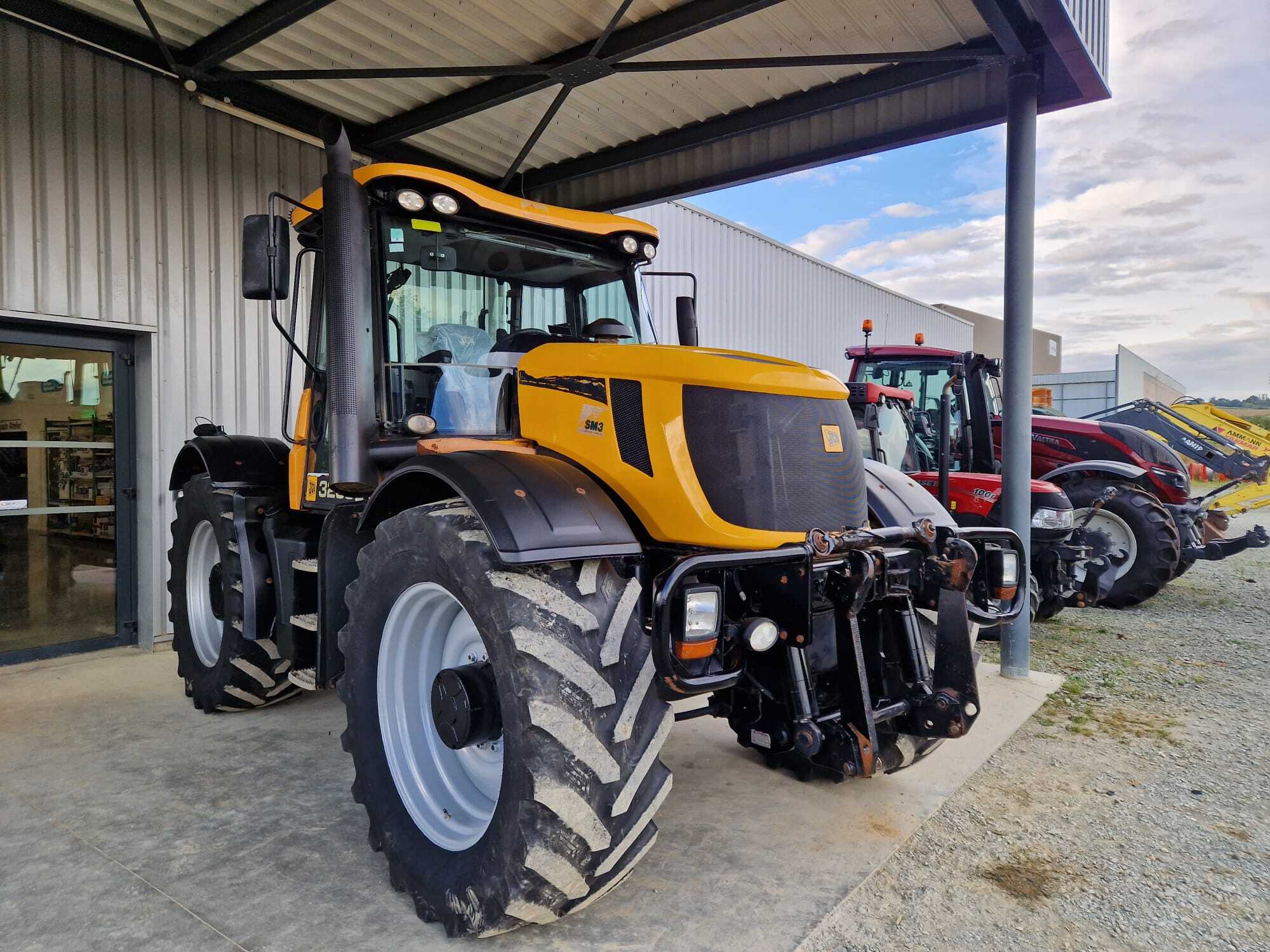 JCB FASTRAC 3230