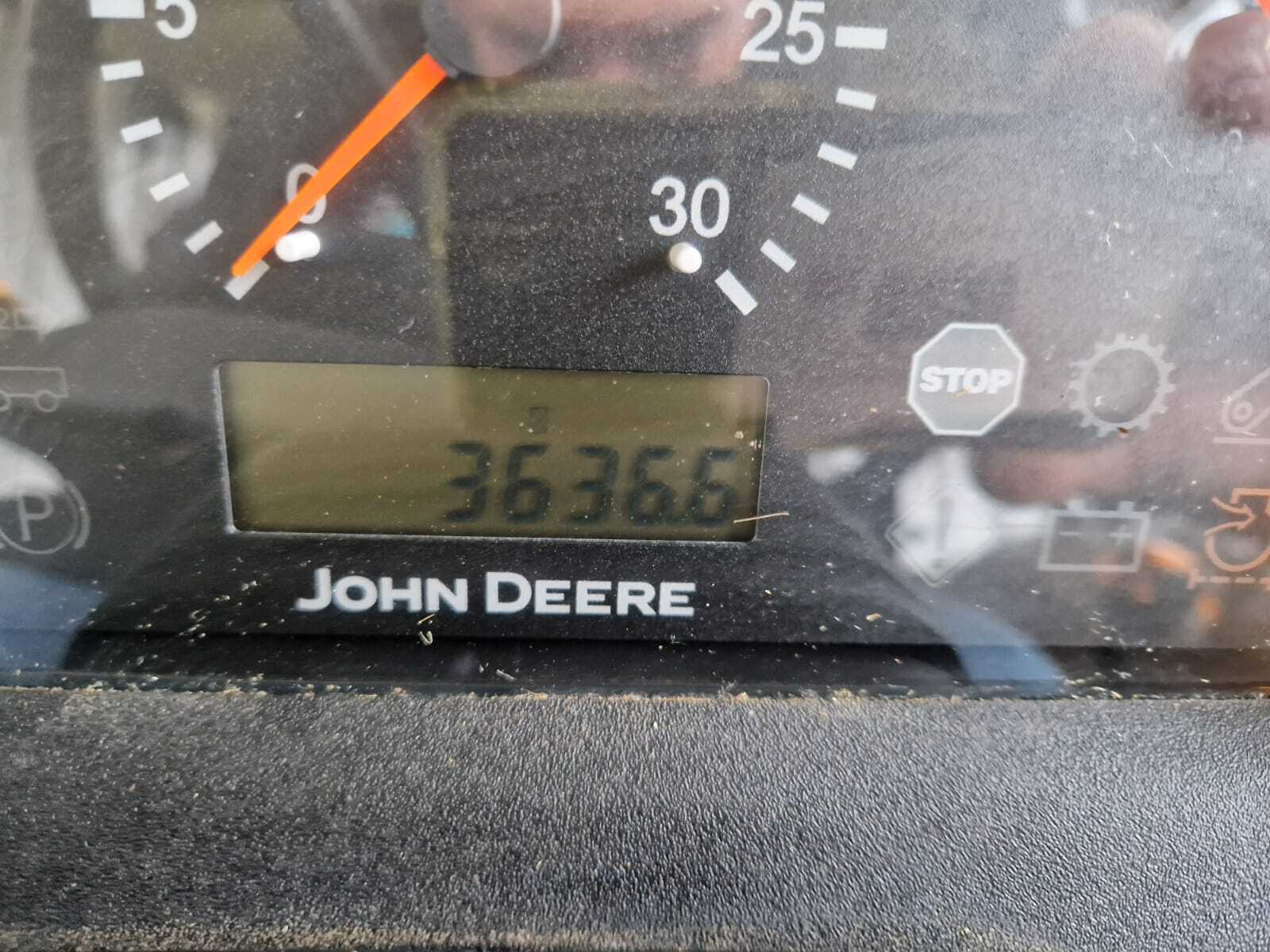 JOHN DEERE 5090M