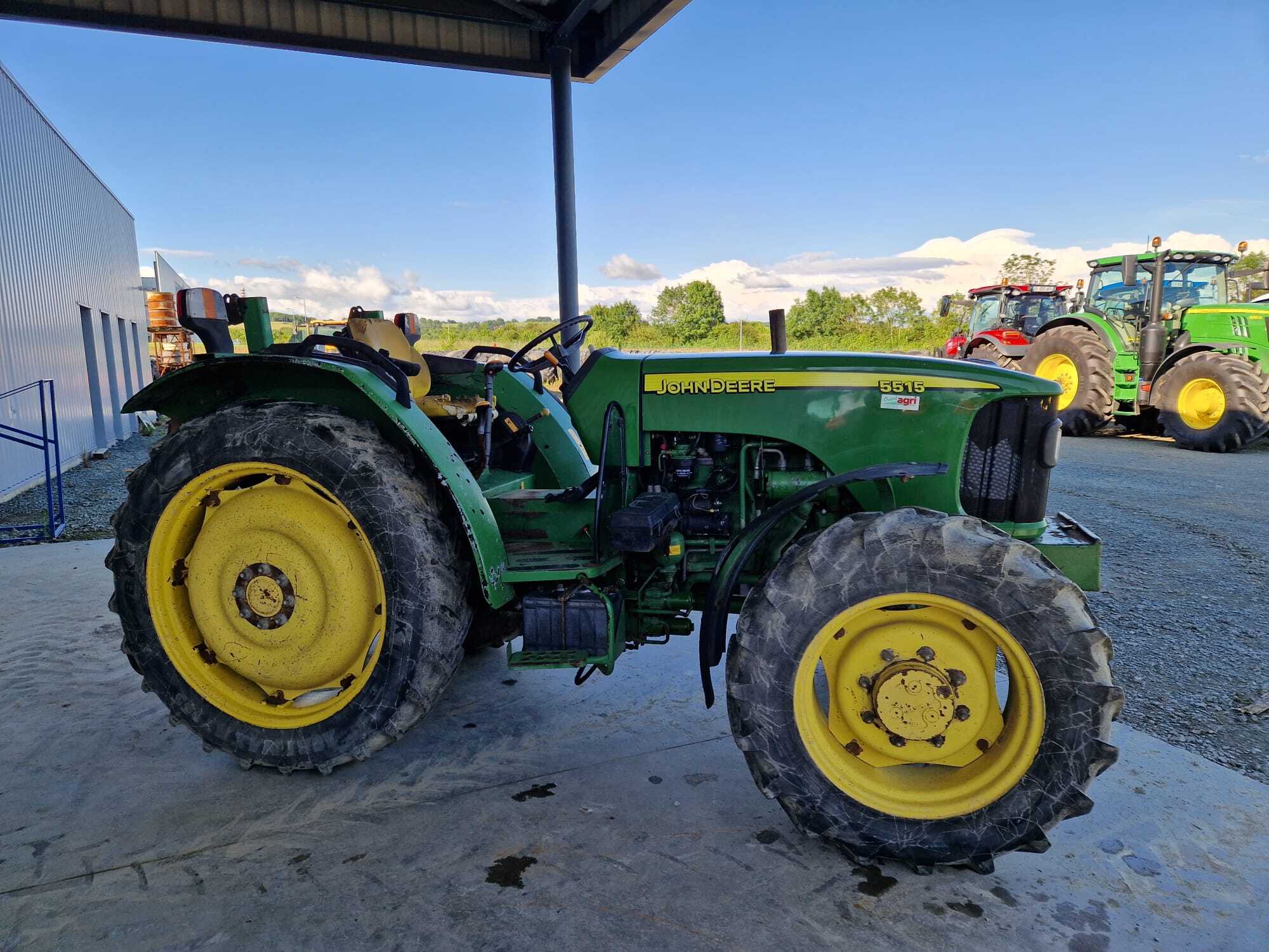 JOHN DEERE 5515