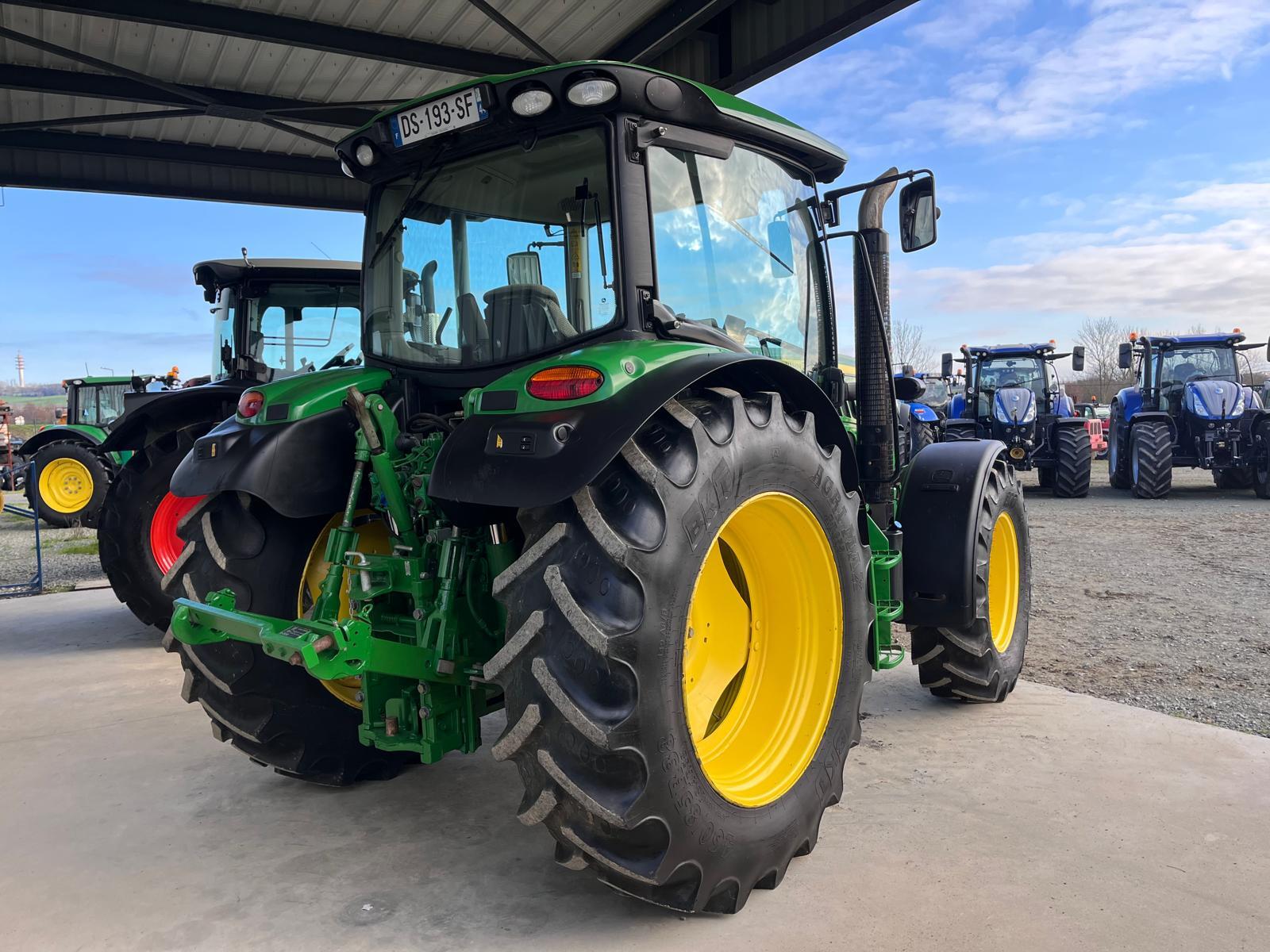 JOHN DEERE 6115R