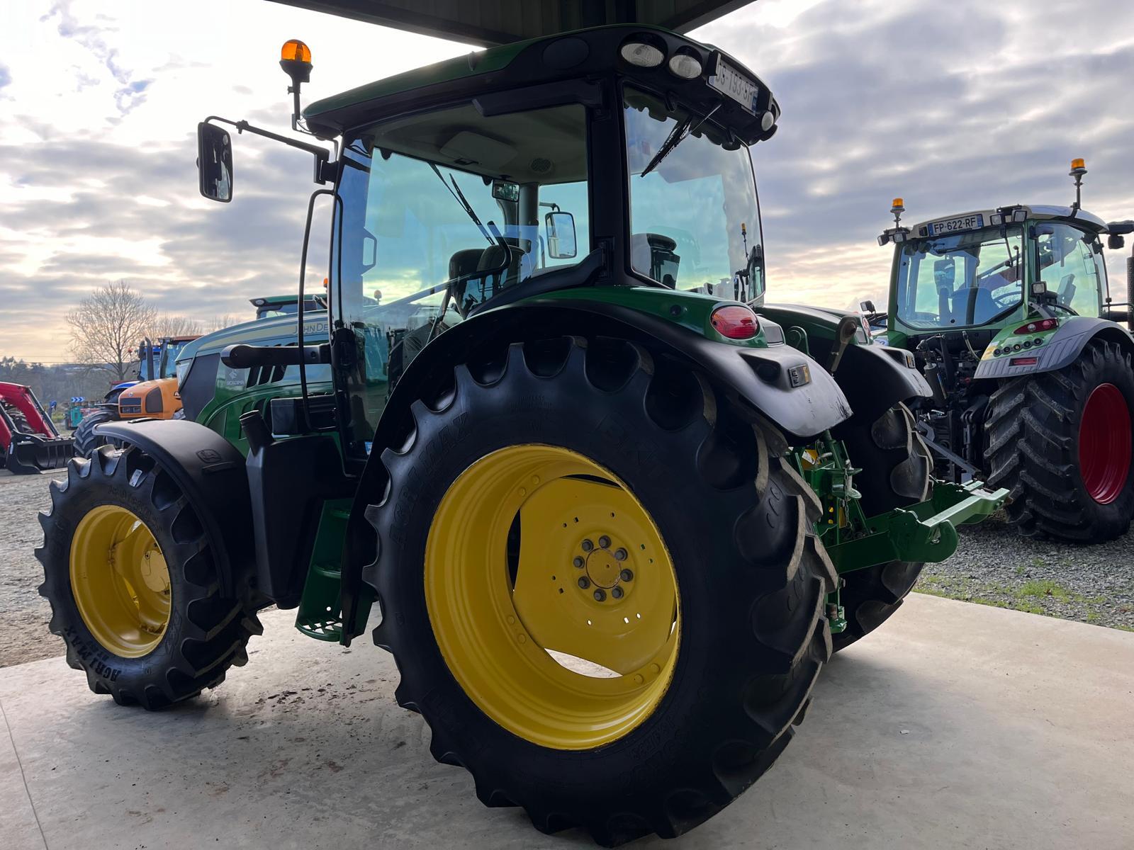 JOHN DEERE 6115R