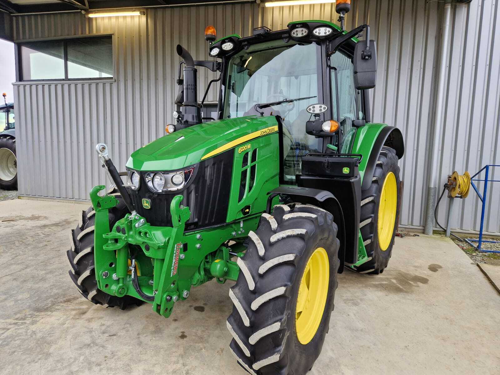 JOHN DEERE 6120M AUTOPOWER