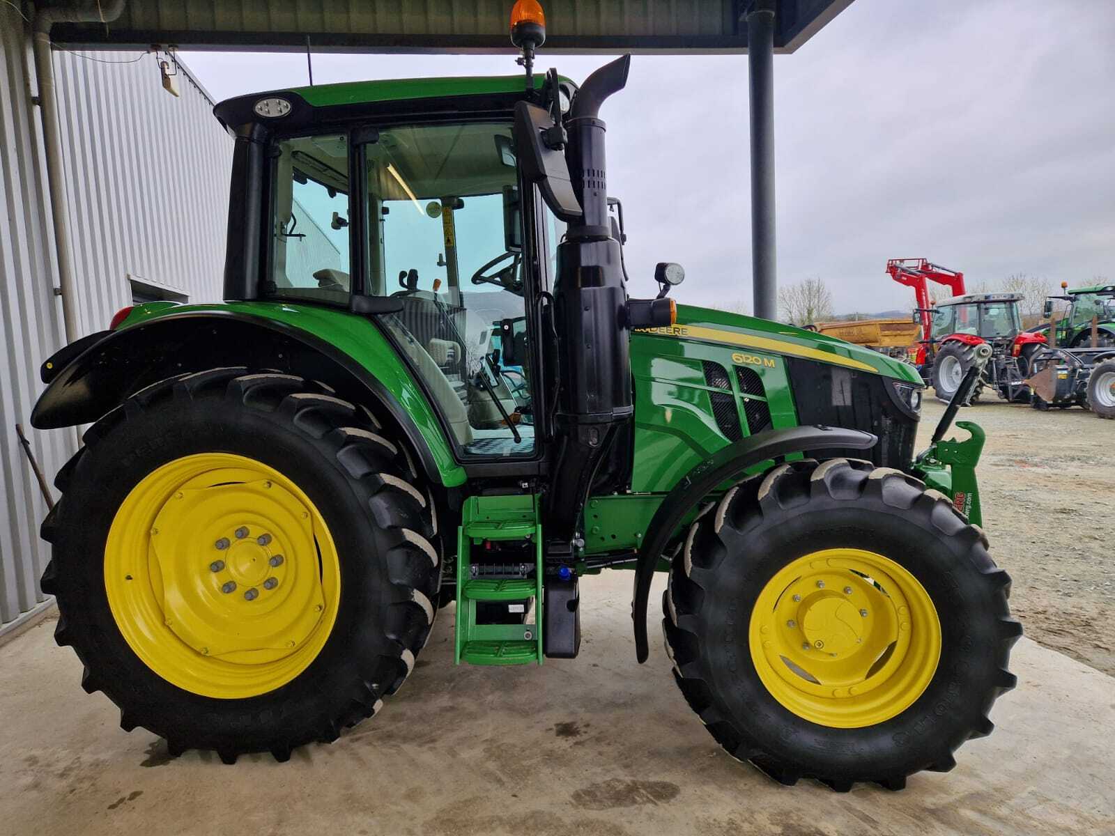 JOHN DEERE 6120M AUTOPOWER