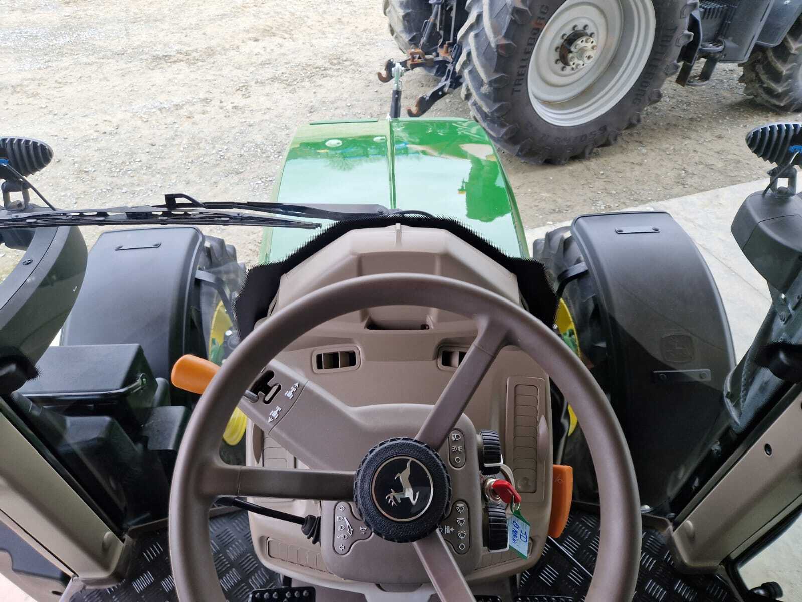 JOHN DEERE 6120M AUTOPOWER