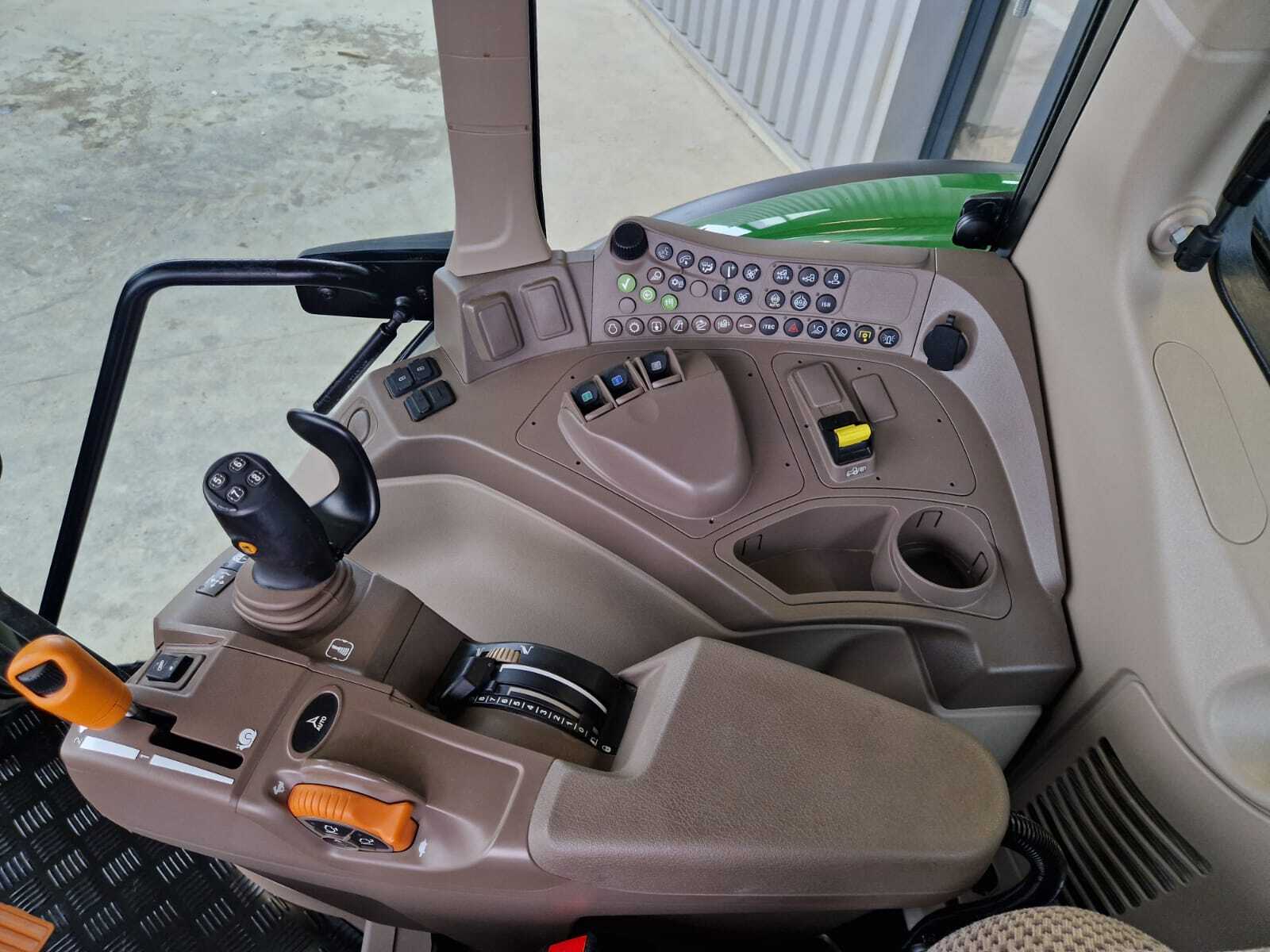 JOHN DEERE 6120M AUTOPOWER