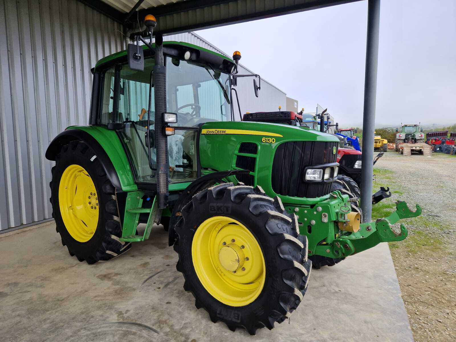 JOHN DEERE 6130