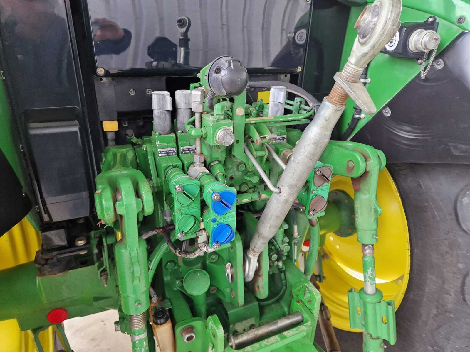 JOHN DEERE 6130